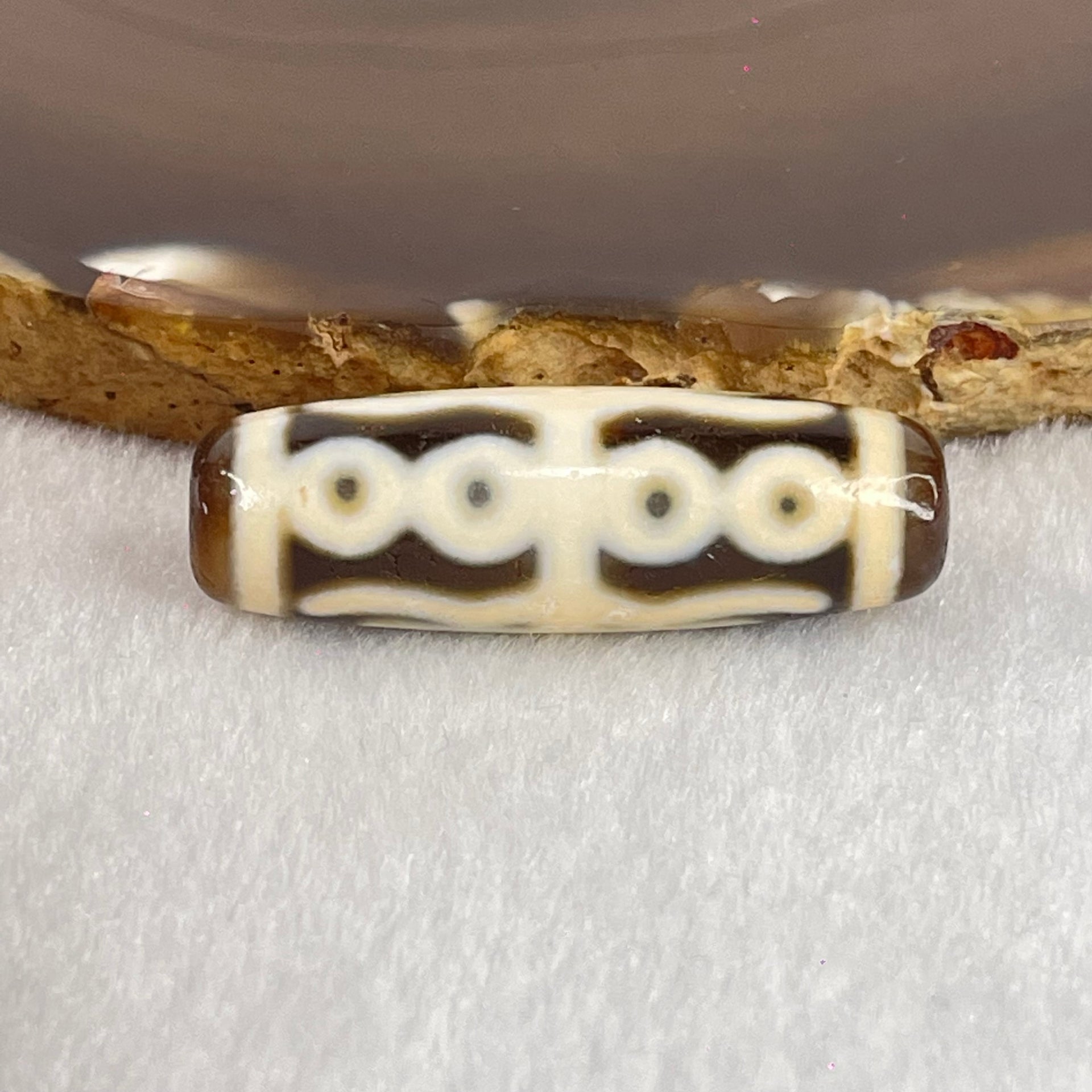 Natural Powerful Tibetan Old Oily Agate Water Lines 8 Eyes Dzi Bead Heavenly Master (Tian Zhu) 水纹八眼天诛 9.56g 38.4 by 12.6mm - Huangs Jadeite and Jewelry Pte Ltd