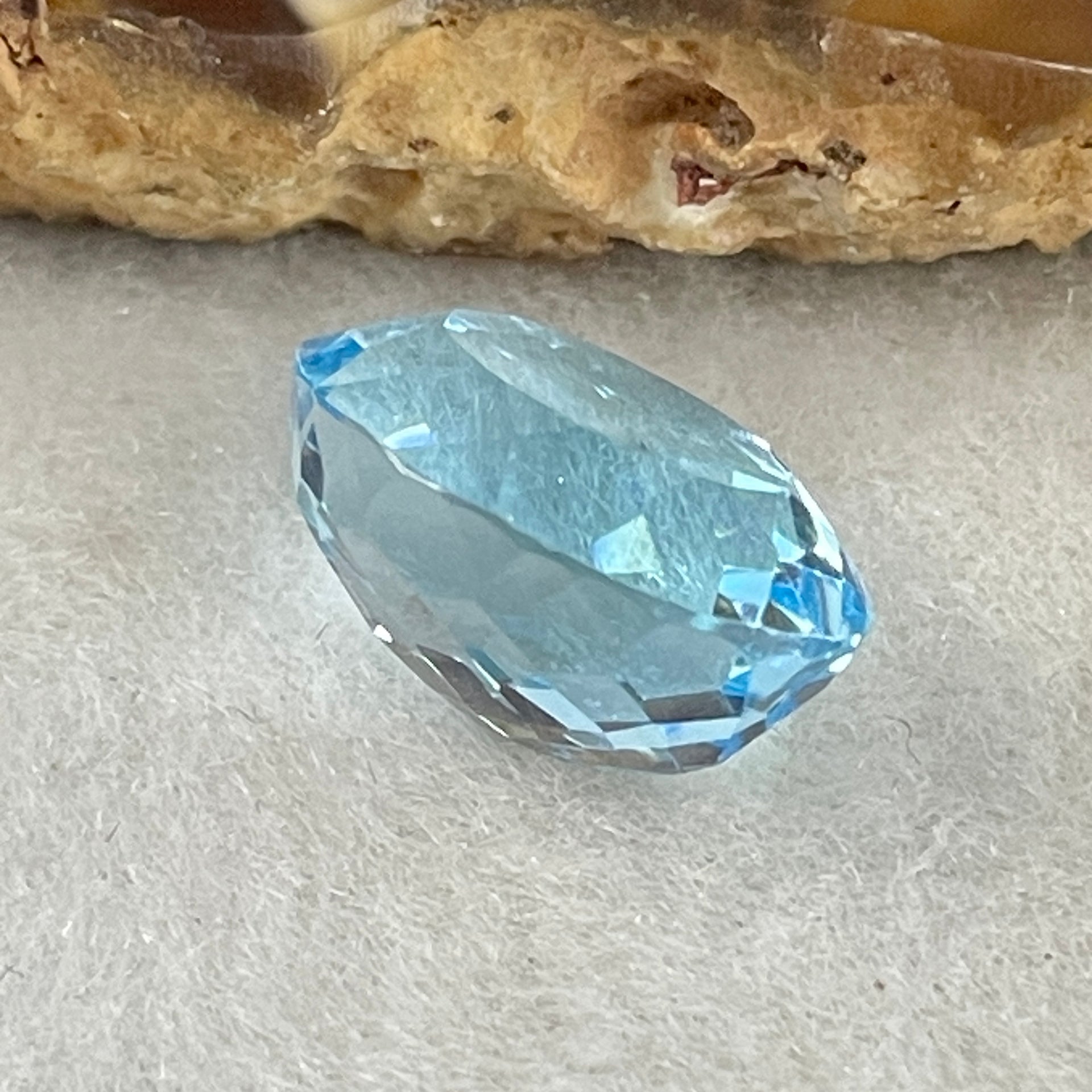Natural Sky Blue Topaz Oval Shape 10.65ct 14.1 by 10.6 by 8.0mm - Huangs Jadeite and Jewelry Pte Ltd