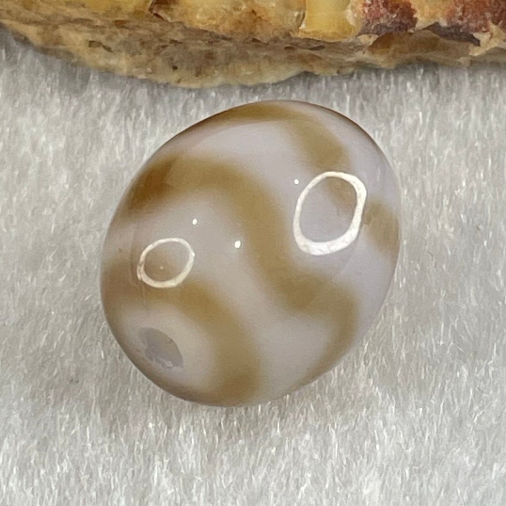 Natural Powerful Tibetan Old Oily Agate Double Tiger Tooth Daluo Dzi Bead Heavenly Master (Tian Zhu) 虎呀天诛 2.82g 13.7 by 12.1mm - Huangs Jadeite and Jewelry Pte Ltd
