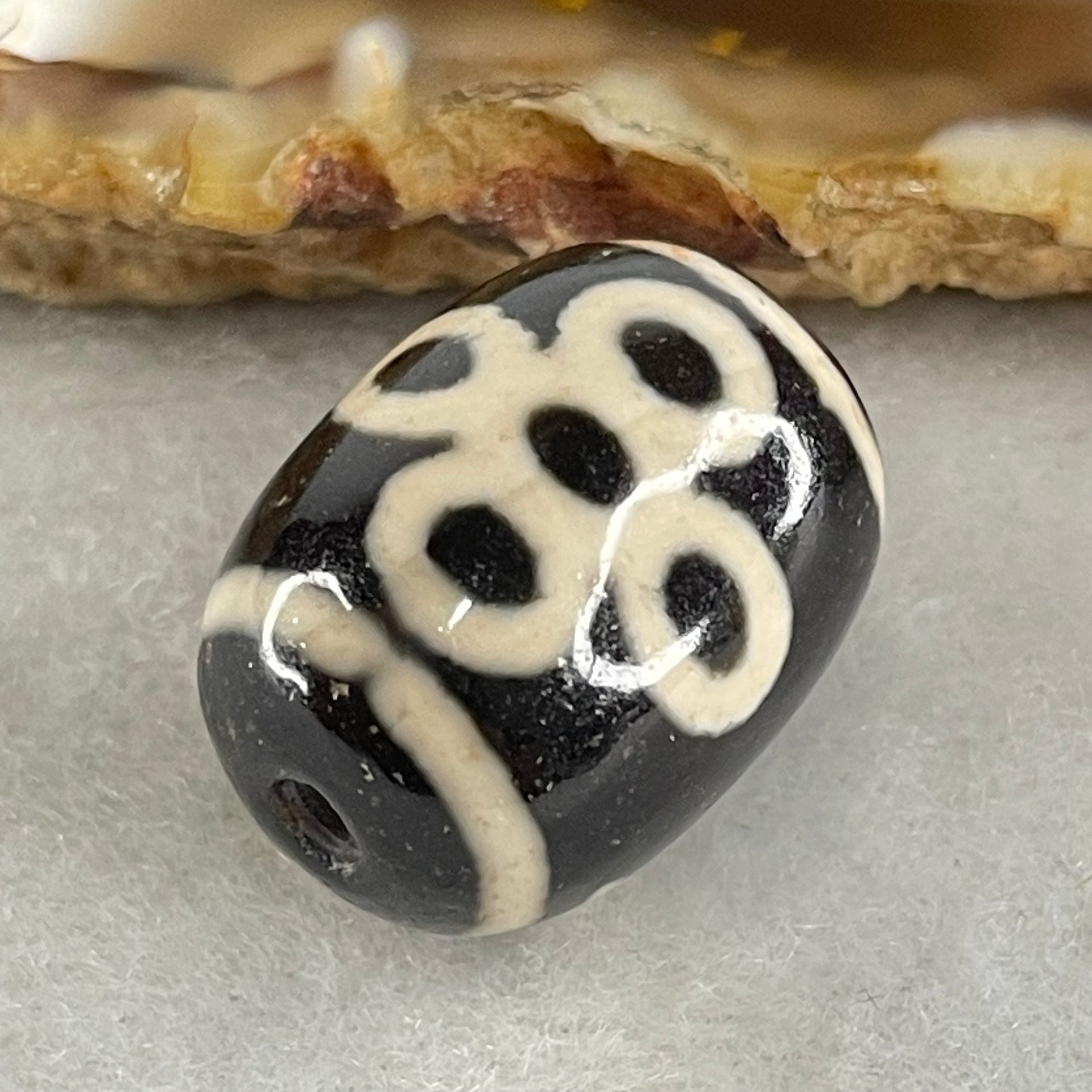 Natural Powerful Tibetan Old Oily Agate 5 Eyes Lightning Dzi Bead Heavenly Master (Tian Zhu) 五眼闪电天珠 4.84g 17.6 by 13.4mm - Huangs Jadeite and Jewelry Pte Ltd