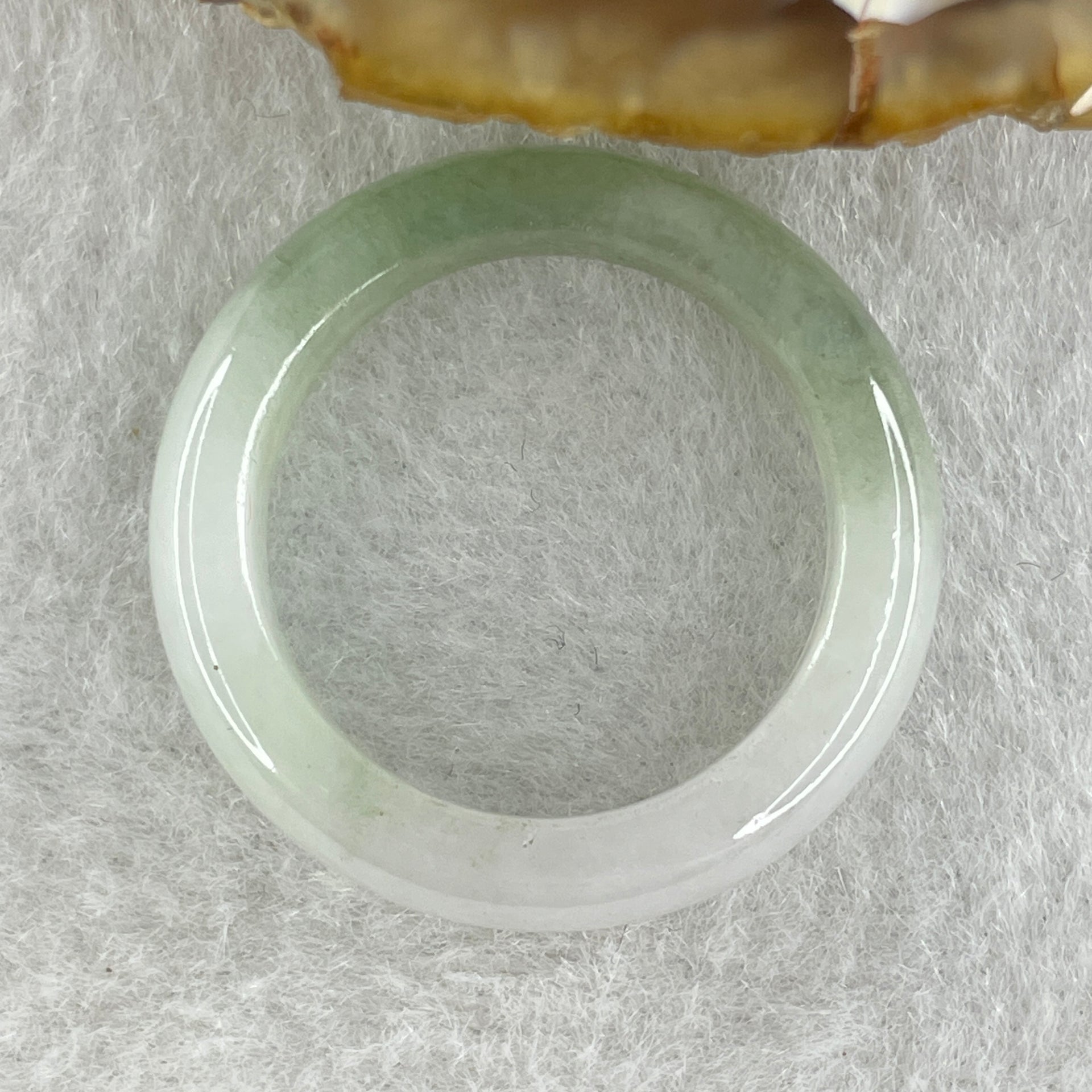 Type A Natural Green with White Jadeite Ring 3.87g 5.8 by 3.6mm US 8 HK 17.6 ( Close to Perfect ) - Huangs Jadeite and Jewelry Pte Ltd