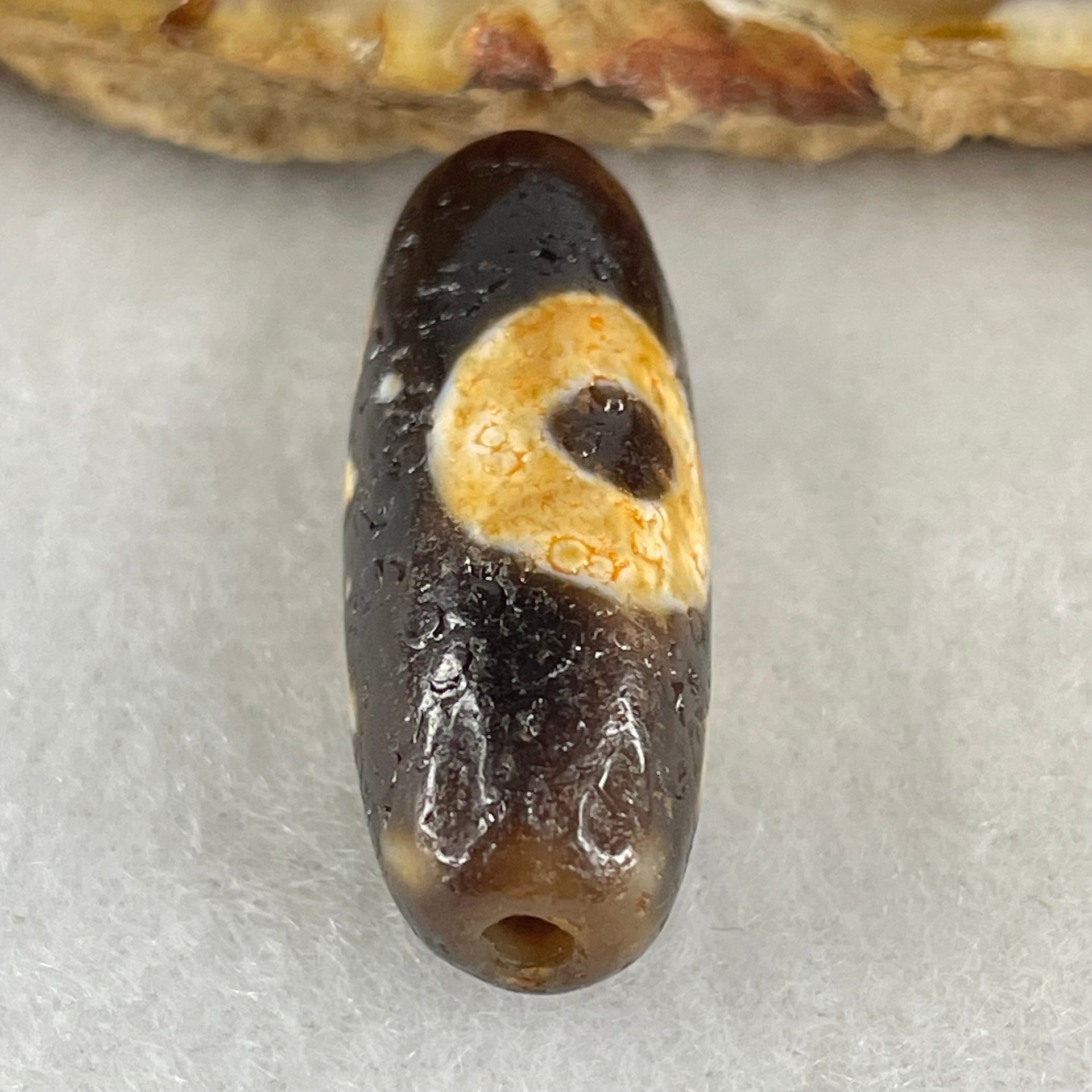 Natural Powerful Tibetan Old Oily Agate Patina Guiren Tairen Human Dzi Bead Totem Amulet Heavenly Master (Tian Zhu) 贵人天诛 4.88g 28.9 by 10.6mm - Huangs Jadeite and Jewelry Pte Ltd