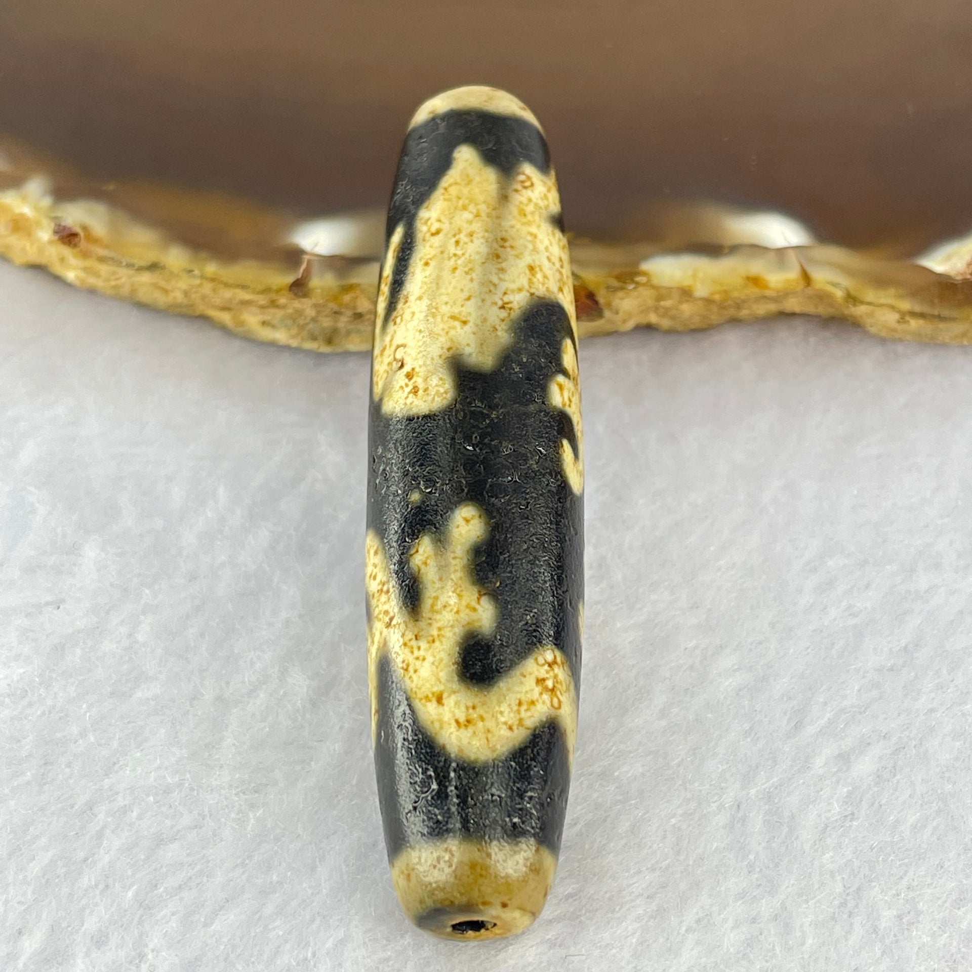 Natural Powerful Tibetan Old Oily Agate Dragon Dzi Bead Heavenly Master (Tian Zhu) 龙天珠 17.78g 59.5 by 14.2mm - Huangs Jadeite and Jewelry Pte Ltd