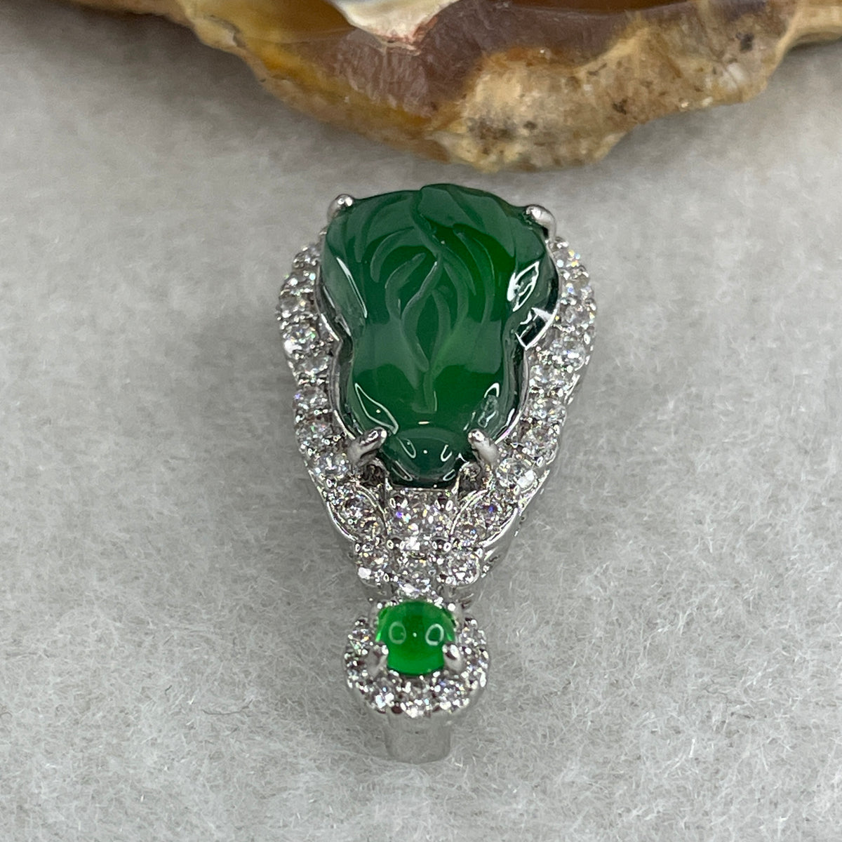 Natural Type A Omphacite Spicy Green Jadeite Hulu Pendant in S925 Silver | (2.90g | 14.2 x 9.5 x 3.0mm | Health, Abundance & Negative Energy Absorber, Feng Shui Prosperity & Longevity Pendant) - Huangs Jadeite and Jewelry Pte Ltd