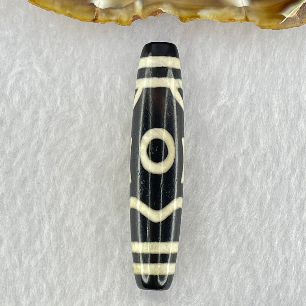 Natural Powerful Tibetan Old Oily Agate Sky Door Serenity 1 Eye Dzi Bead Heavenly Master (Tian Zhu) 一眼天诛 15.34g 59.2 by 13.1mm - Huangs Jadeite and Jewelry Pte Ltd