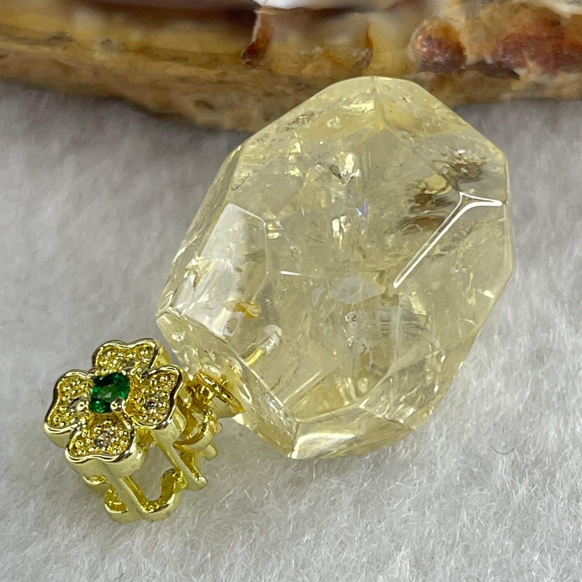 Natural Citrine Pebble Pendant in Gold Plated 7.47g 17.5 by 15.4 by 14.6mm - Huangs Jadeite and Jewelry Pte Ltd