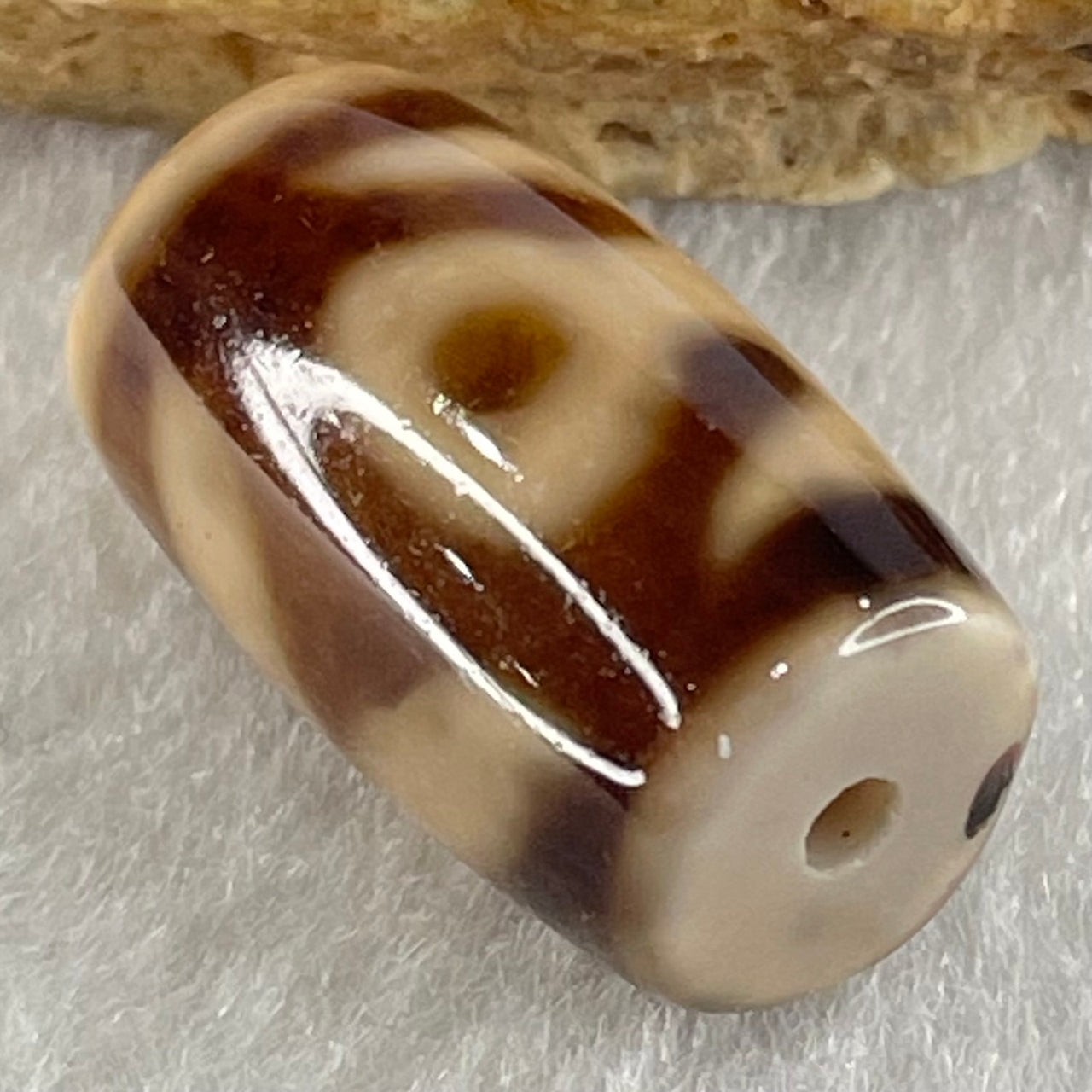 Natural Powerful Tibetan Old Oily Agate Patina Guiren Tairen Human Dzi Bead Totem Amulet Heavenly Master (Tian Zhu) 贵人天诛 4.18g 19.8 by 11.8mm - Huangs Jadeite and Jewelry Pte Ltd
