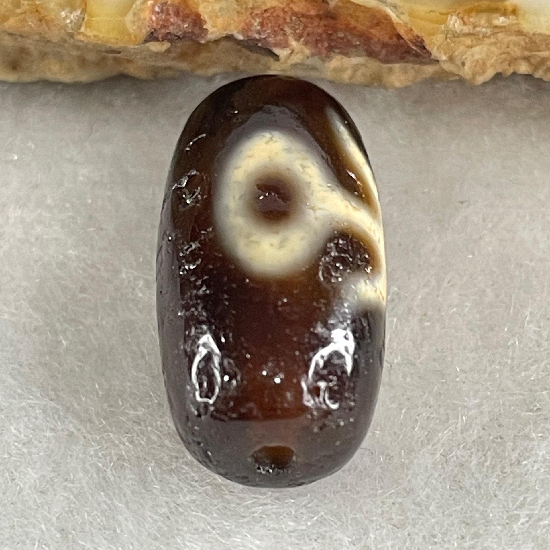 Natural Powerful Tibetan Old Oily Red White Agate Patina Guiren Tairen Human Benefactor Dzi Bead Heavenly Master (Tian Zhu) 贵人天珠 2.96g 19.4 by 10.2mm - Huangs Jadeite and Jewelry Pte Ltd