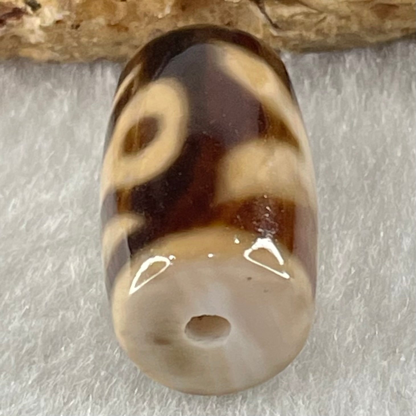 Natural Powerful Tibetan Old Oily Agate Patina Guiren Tairen Human Dzi Bead Totem Amulet Heavenly Master (Tian Zhu) 贵人天诛 4.75g 19.9 by 11.7mm - Huangs Jadeite and Jewelry Pte Ltd
