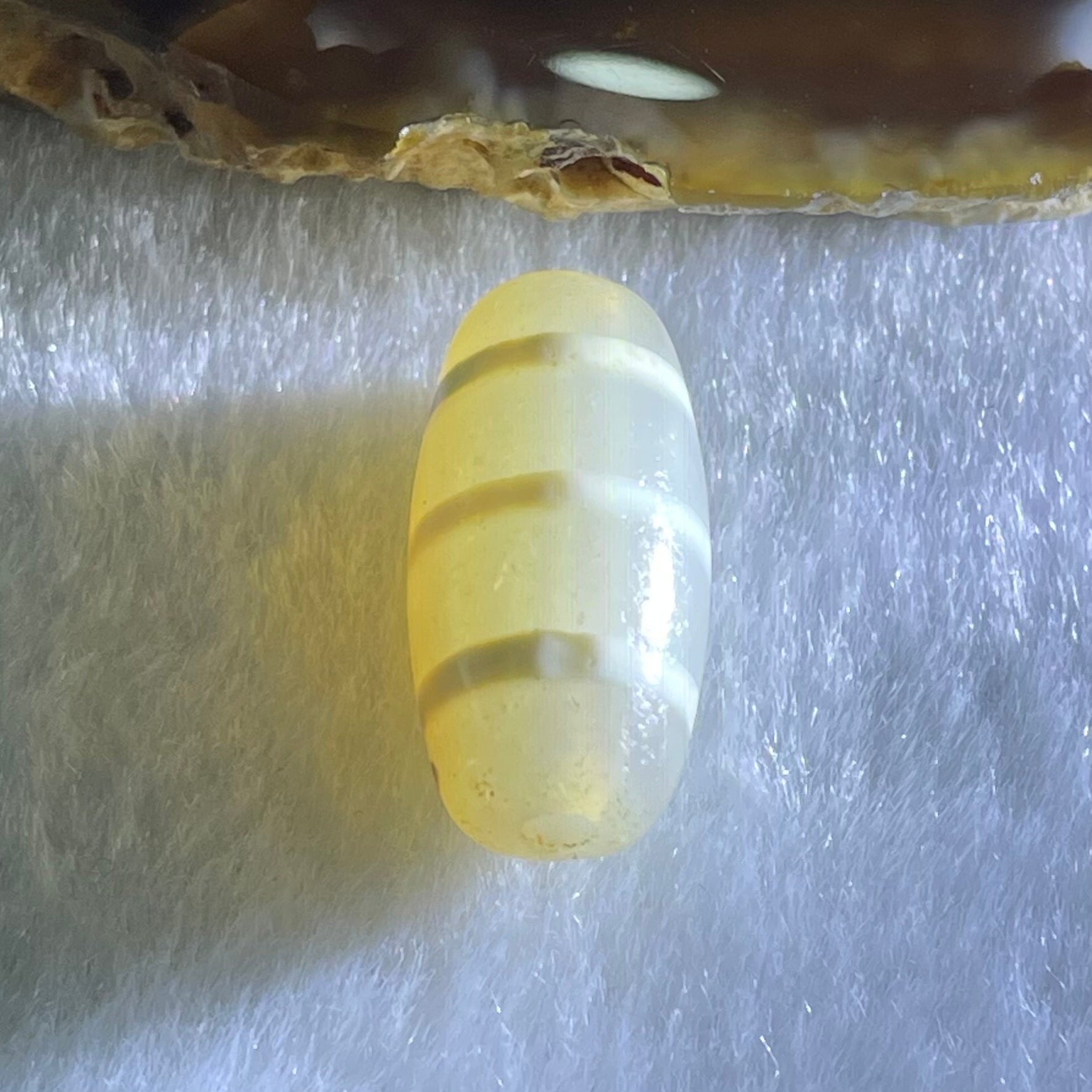 Natural Powerful Tibetan Old Oily Agate 3-Lines Dzi Bead Heavenly Master (Tian Zhu) 三行天诛 3.01g 20.1 by 10.2mm - Huangs Jadeite and Jewelry Pte Ltd