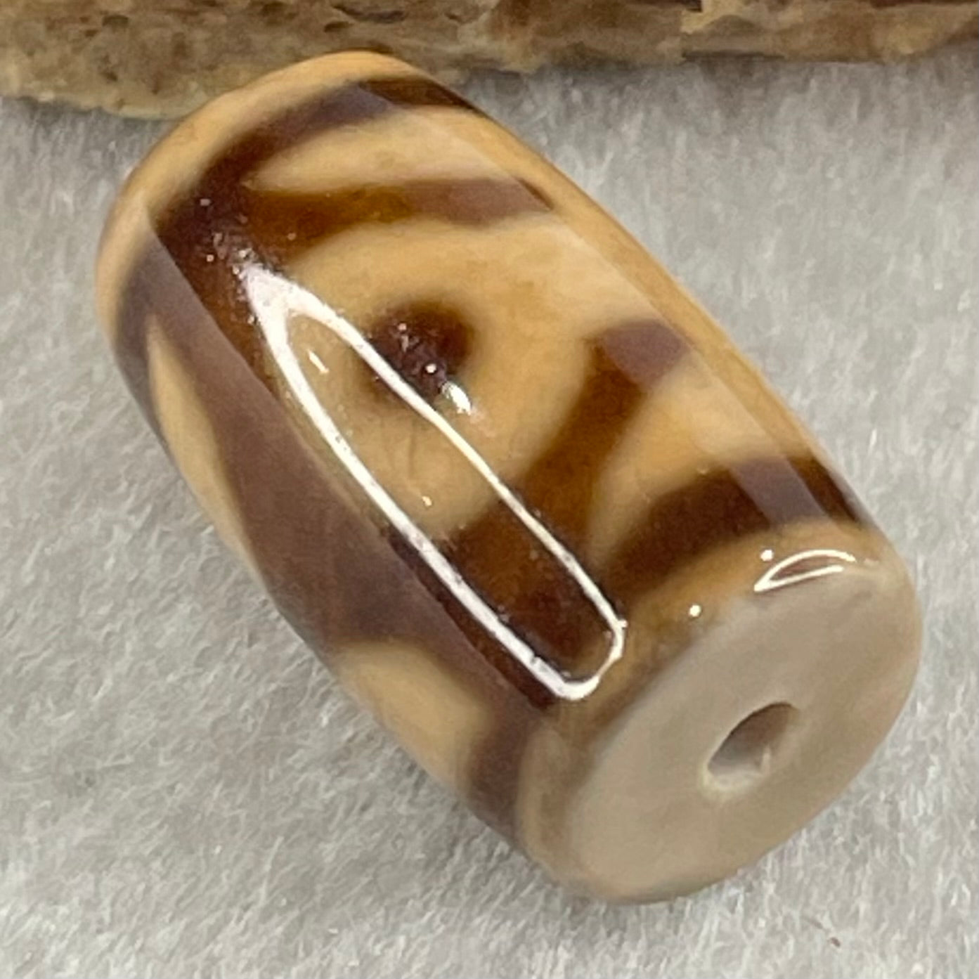 Natural Powerful Tibetan Old Oily Agate Patina Guiren Tairen Human Dzi Bead Totem Amulet Heavenly Master (Tian Zhu) 贵人天诛 4.68g 19.9 by 11.7mm - Huangs Jadeite and Jewelry Pte Ltd