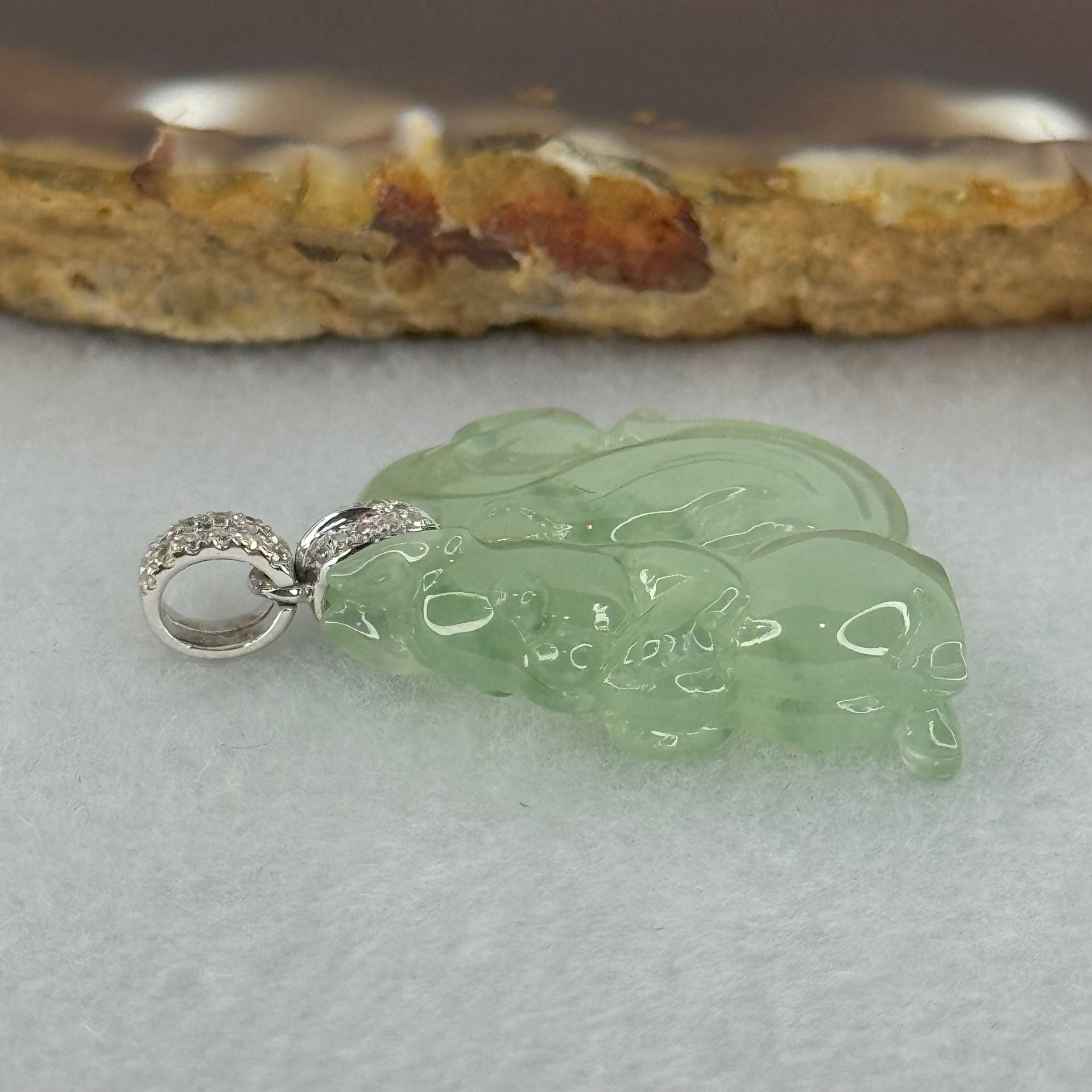 18K White Gold Type A Light Green Jadeite Squirrel Pendant with Natural Diamonds 5.68g 21.0 by 21.4 by 6.8mm - Huangs Jadeite and Jewelry Pte Ltd
