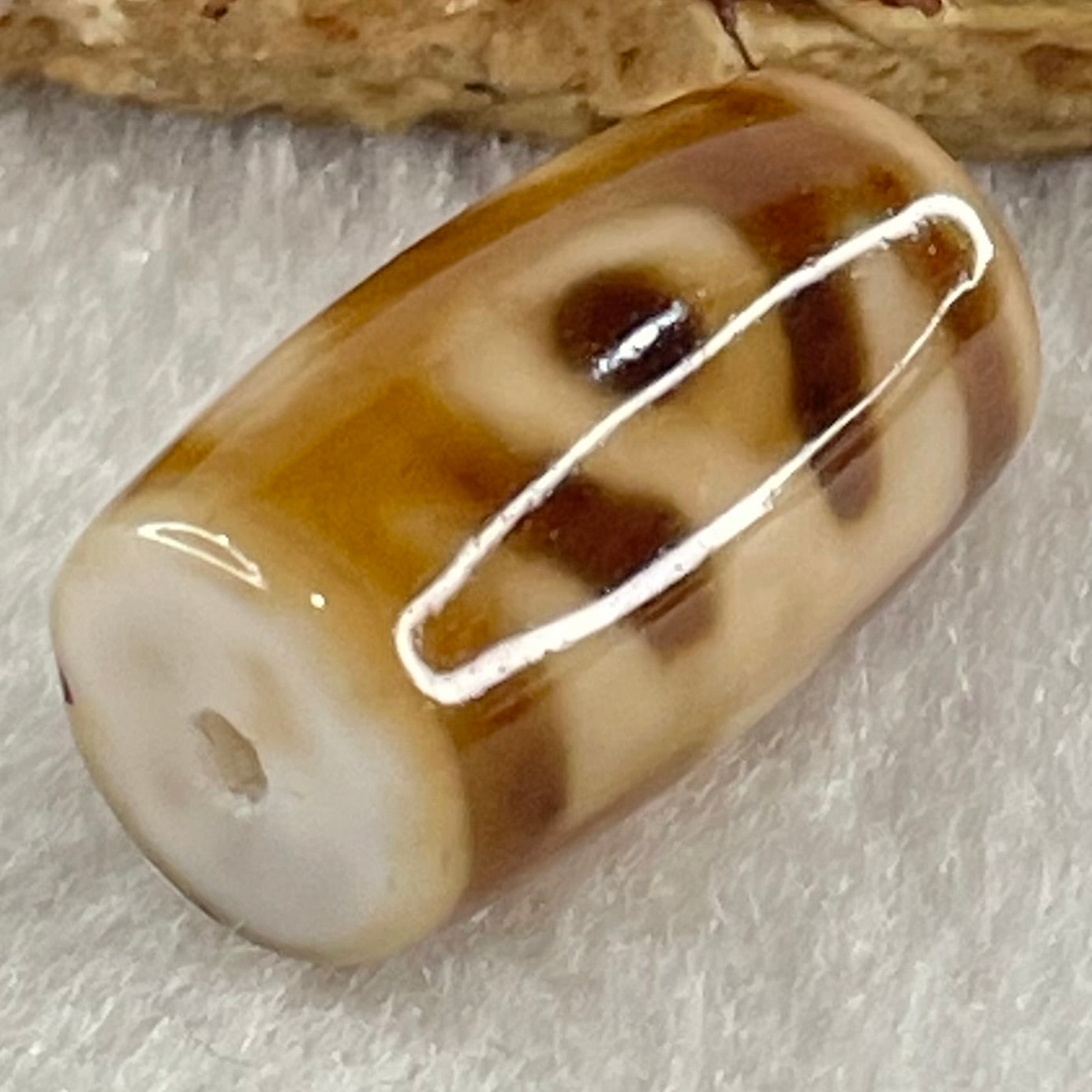 Natural Powerful Tibetan Old Oily Agate Patina Guiren Tairen Human Dzi Bead Totem Amulet Heavenly Master (Tian Zhu) 贵人天诛 4.75g 19.5 by 11.5mm - Huangs Jadeite and Jewelry Pte Ltd