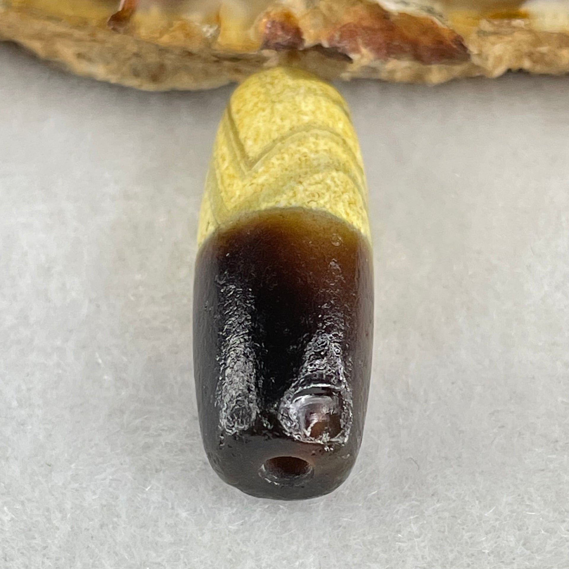 Natural Powerful Tibetan Old Oily Agate 1 Lines Dzi Bead Heavenly Master (Tian Zhu) 4.88g 28.4 by 10.6mm - Huangs Jadeite and Jewelry Pte Ltd