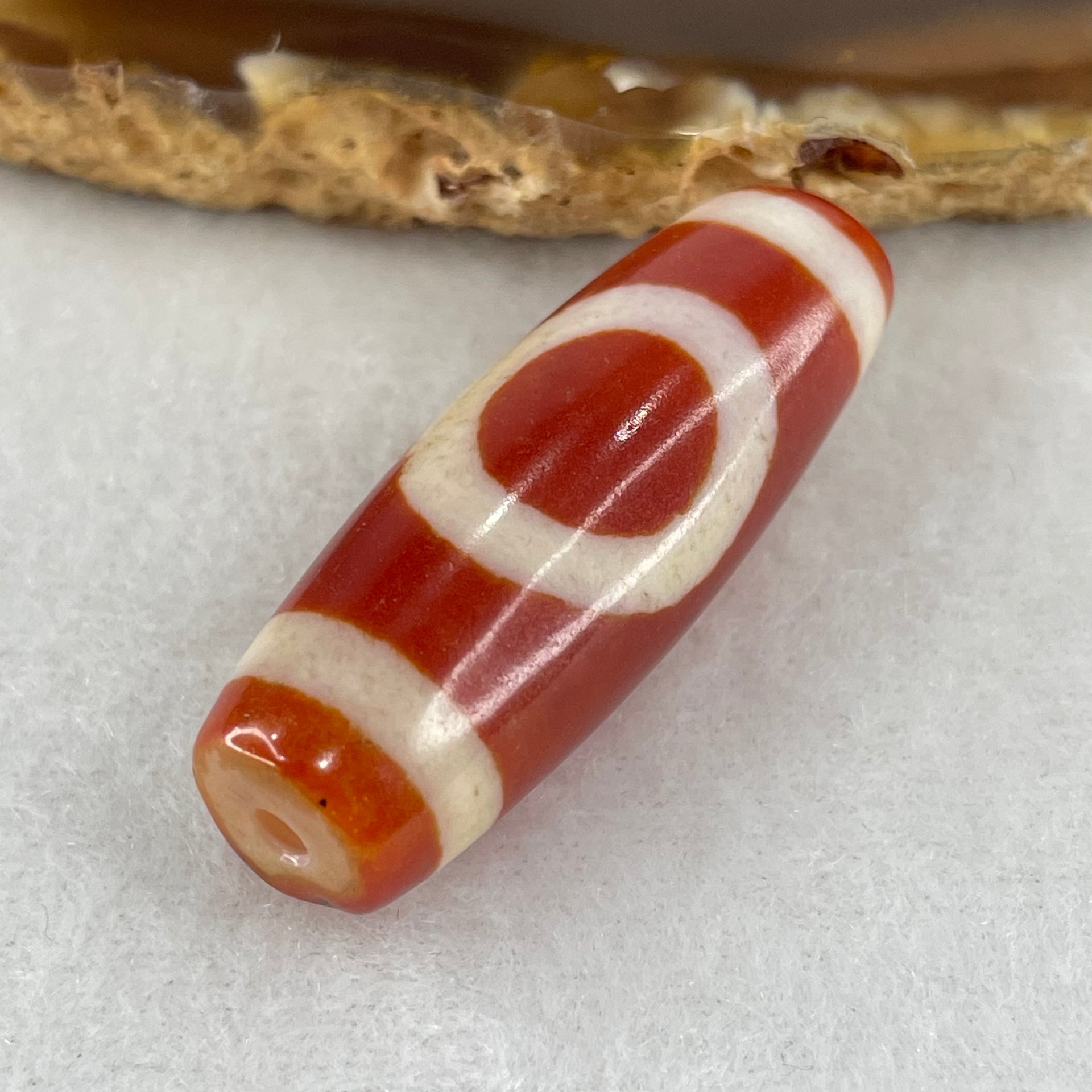 Natural Powerful Tibetan Old Oily Red White Agate One Eye Earth Element Dzi Bead Heavenly Master (Tian Zhu) 一眼土元素天珠 10.59g 37.8 by 13.3mm - Huangs Jadeite and Jewelry Pte Ltd