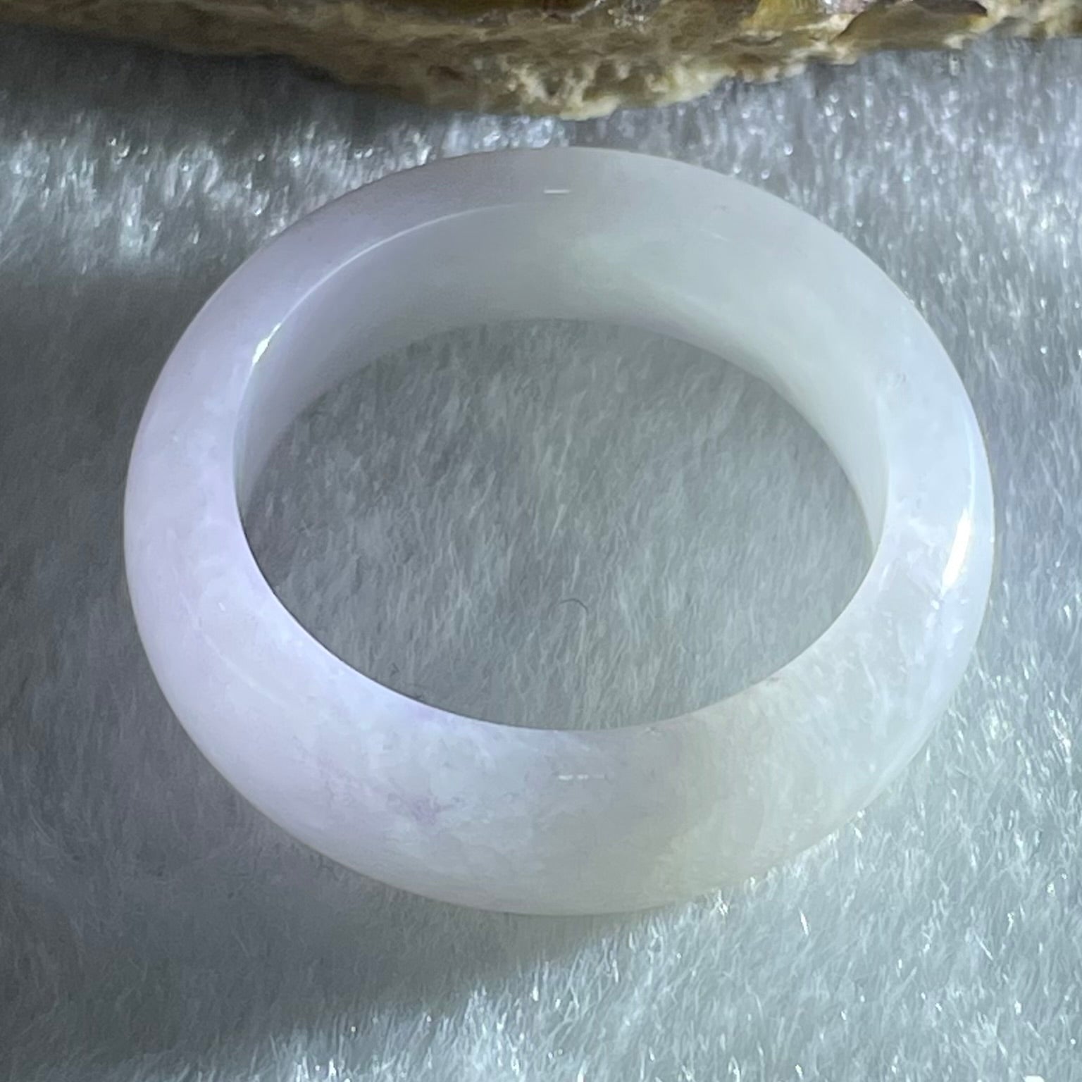 Type A Faint Lavender Jadeite Ring 4.65g 6.7 by 3.8mm US9.4/HK21 (Very Slight Internal Line) - Huangs Jadeite and Jewelry Pte Ltd