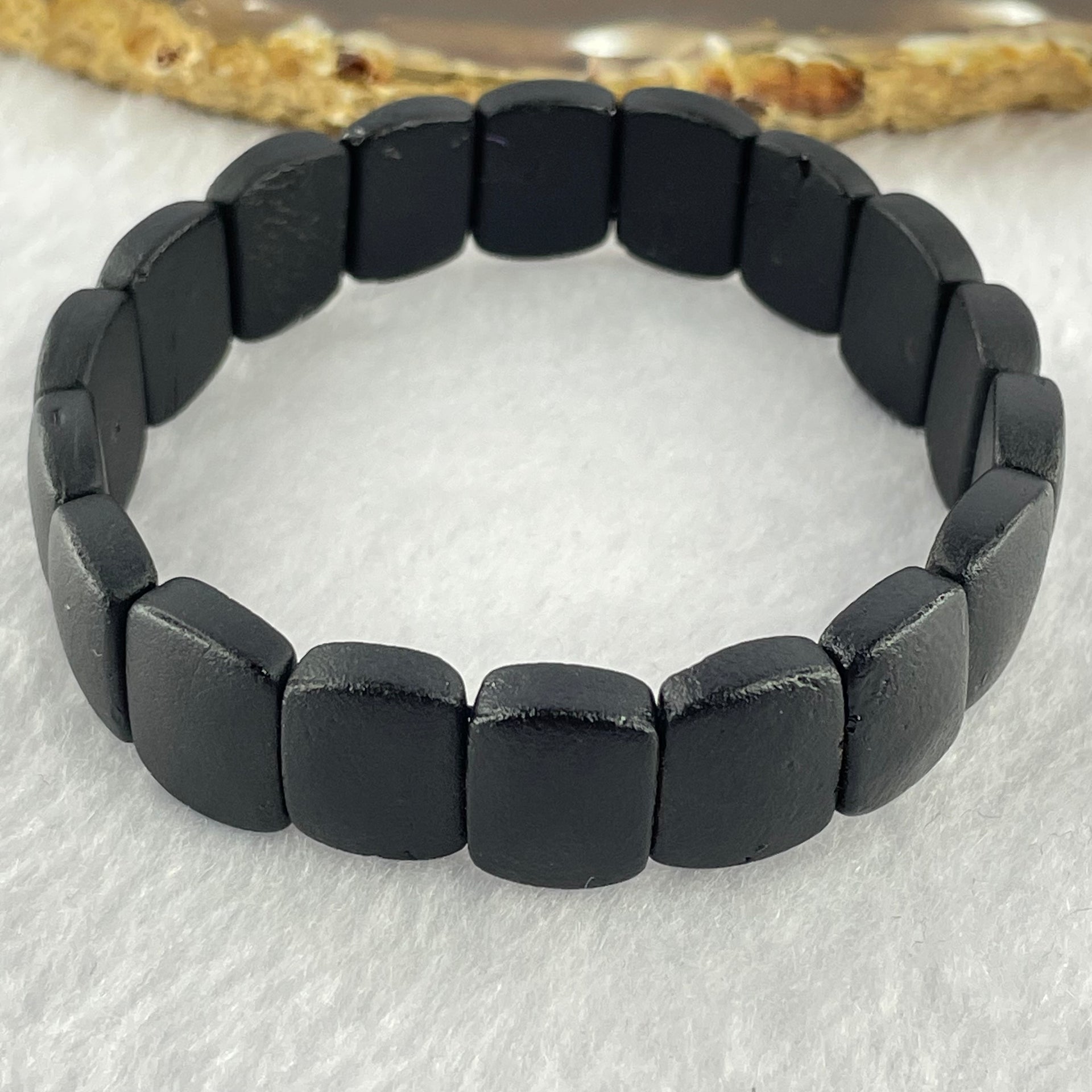 Natural Dark Matt Black Amber Beads Bracelet 天然大黑天翁琥珀手链 11.20g 17cm 14.5 by 11.2 by 5.1mm 18pcs - Huangs Jadeite and Jewelry Pte Ltd