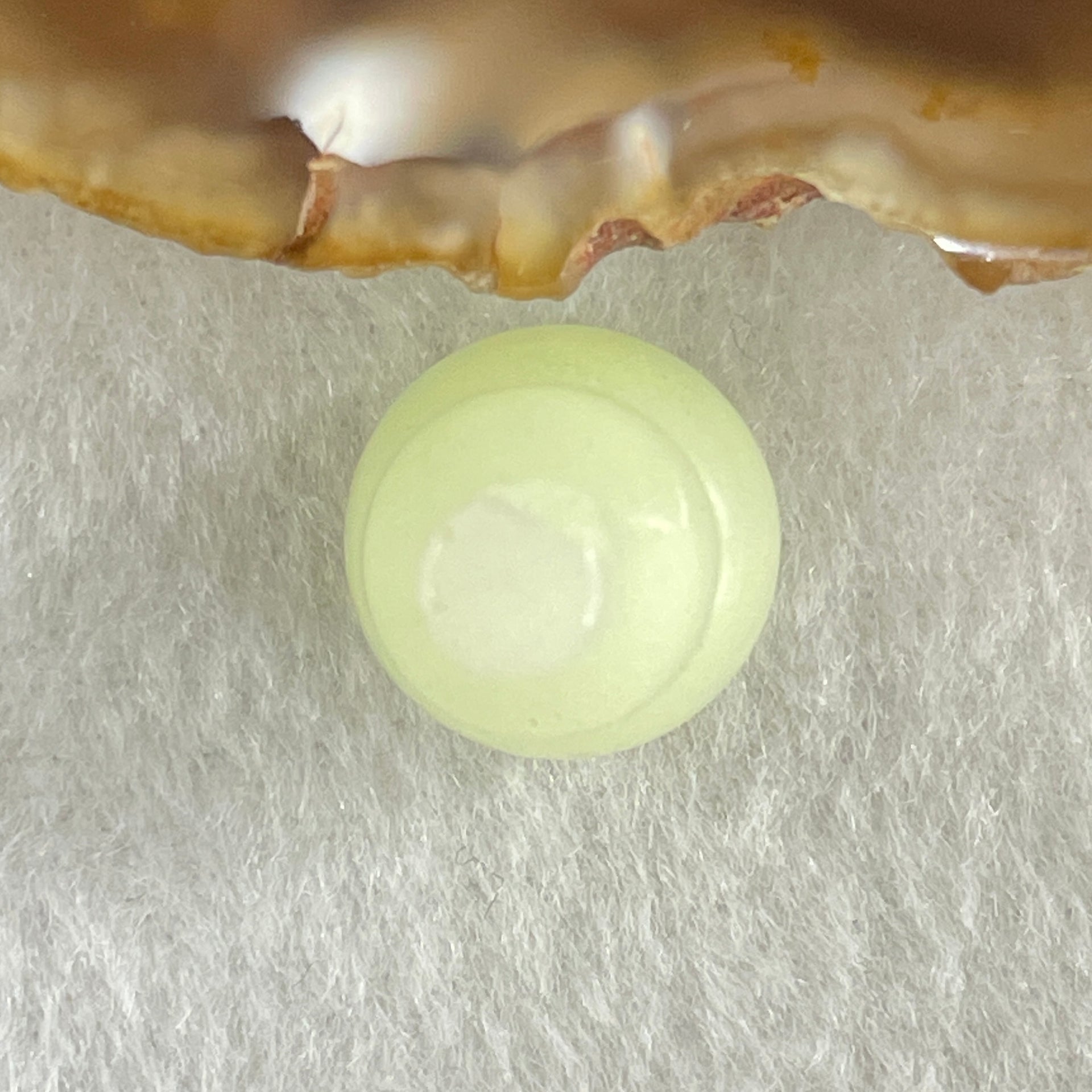 Natural Light Green Chalcedony Mini Hulu Display 4.42g 22.9 by 14.1mm - Huangs Jadeite and Jewelry Pte Ltd