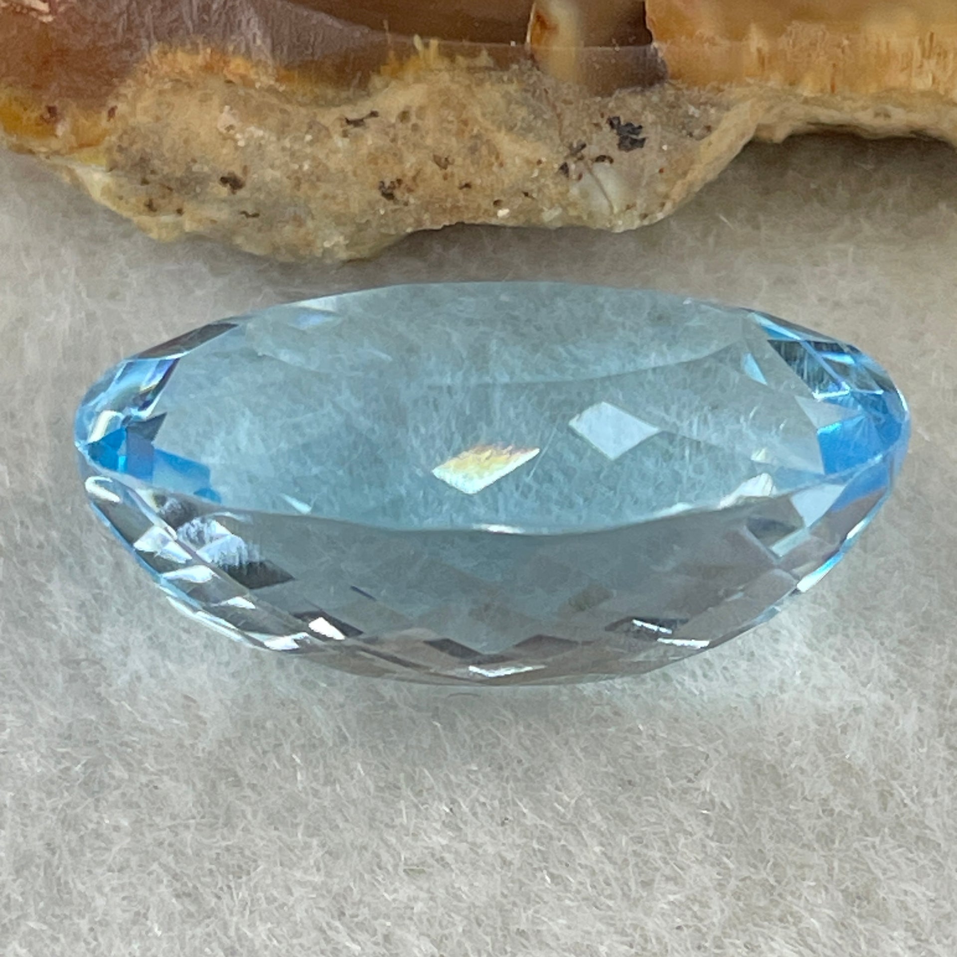 Natural Sky Blue Topaz Oval Shape 23.16ct 20.2 by 14.3 by 9.5mm - Huangs Jadeite and Jewelry Pte Ltd