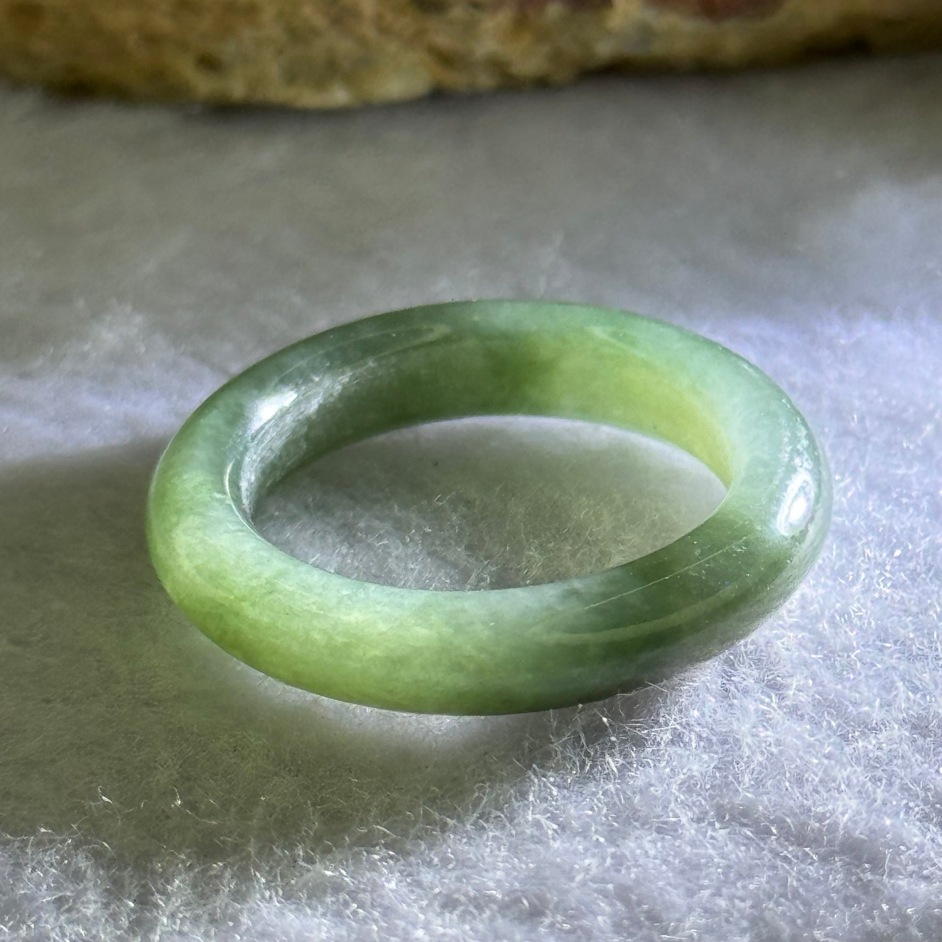 Type A Oily Green Jadeite Ring 3.19g 5.0 by 4.0mm US8.25 HK18 - Huangs Jadeite and Jewelry Pte Ltd