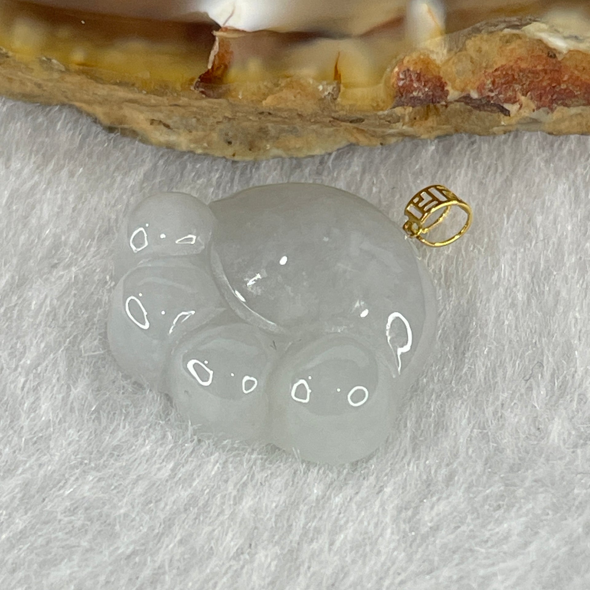Natural Type A Light Lavender Light Green Jadeite Paw Pendant in 18K Yellow Gold Clasp 2.37g 17.8 by 14.7 by 4.5mm - Huangs Jadeite and Jewelry Pte Ltd