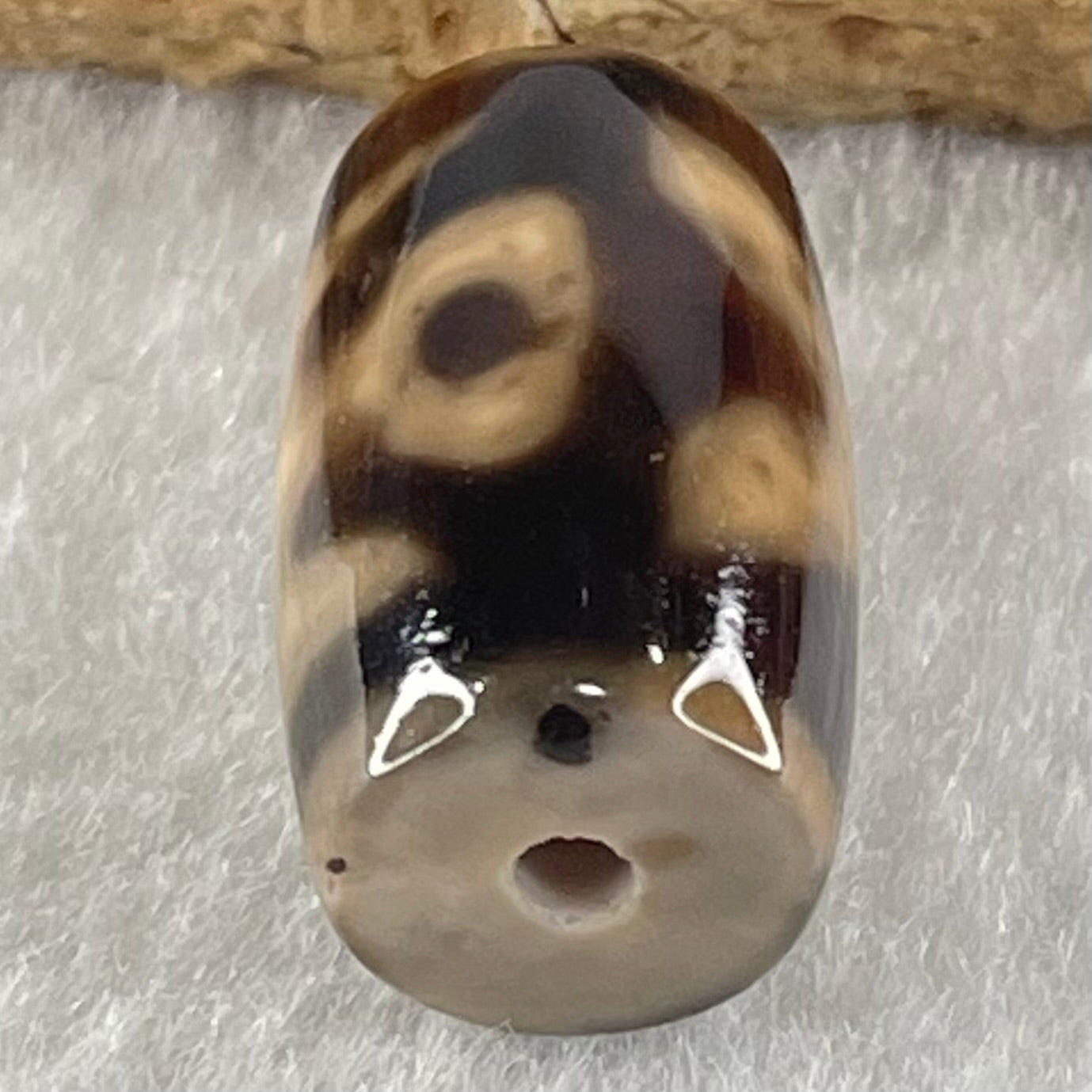 Natural Powerful Tibetan Old Oily Agate Patina Guiren Tairen Human Dzi Bead Totem Amulet Heavenly Master (Tian Zhu) 贵人天诛 4.53g 19.7 by 11.7mm - Huangs Jadeite and Jewelry Pte Ltd
