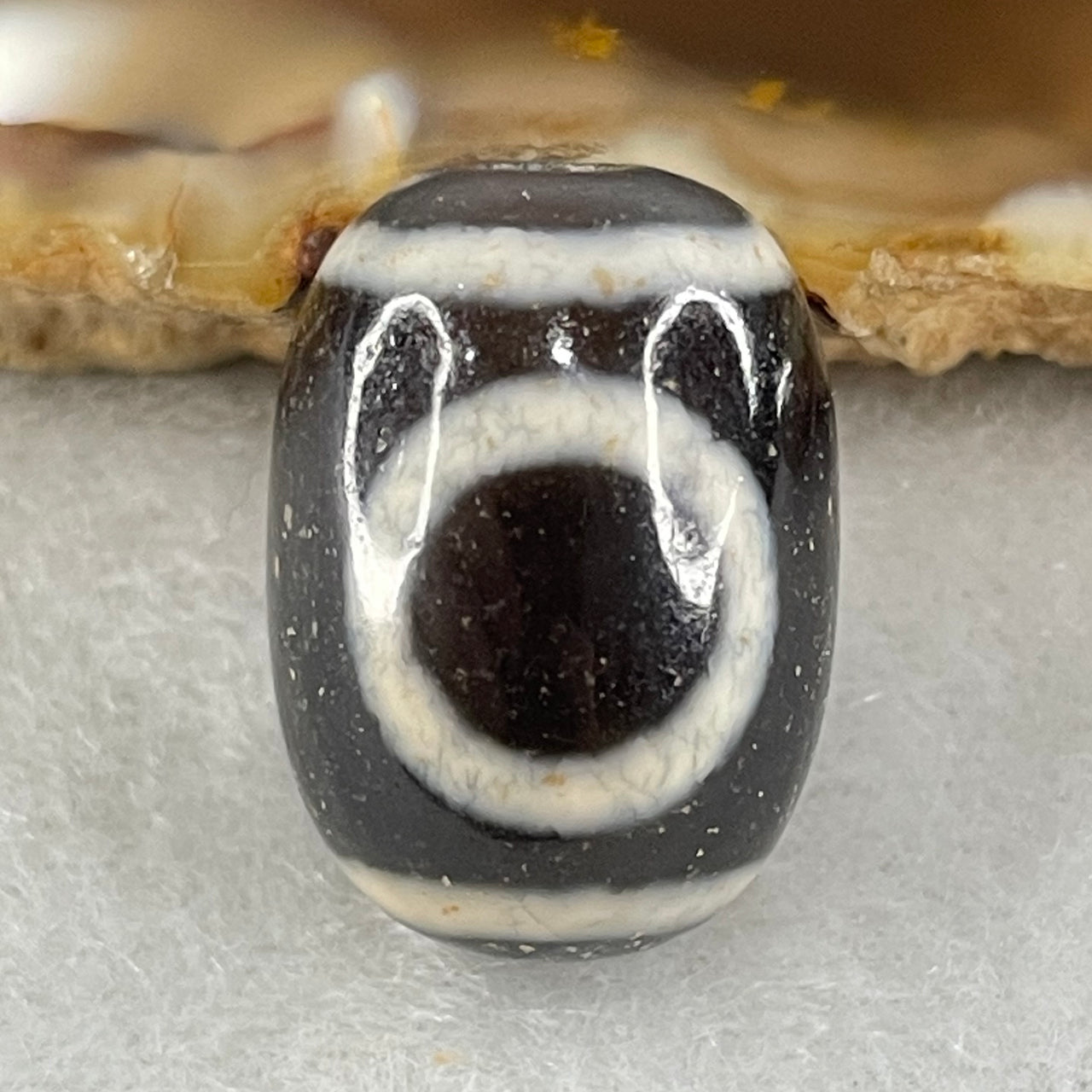 Natural Powerful Tibetan Old Oily Agate 1 Eye With Swastika Dzi Bead (Hotu Dzi) 4.29g 17.5 by 12.7mm - Huangs Jadeite and Jewelry Pte Ltd
