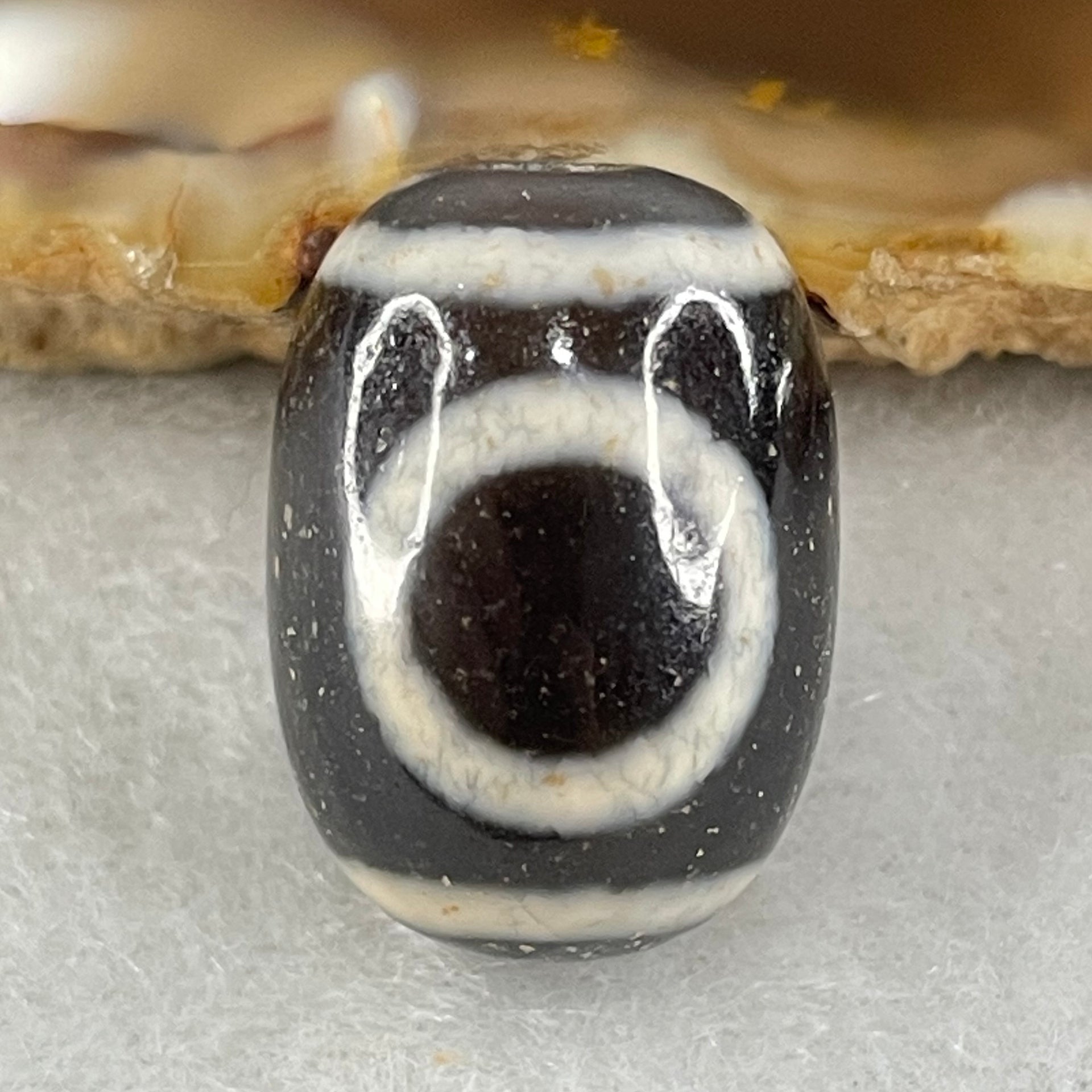 Natural Powerful Tibetan Old Oily Agate 1 Eye With Swastika Dzi Bead (Hotu Dzi) 4.29g 17.5 by 12.7mm - Huangs Jadeite and Jewelry Pte Ltd