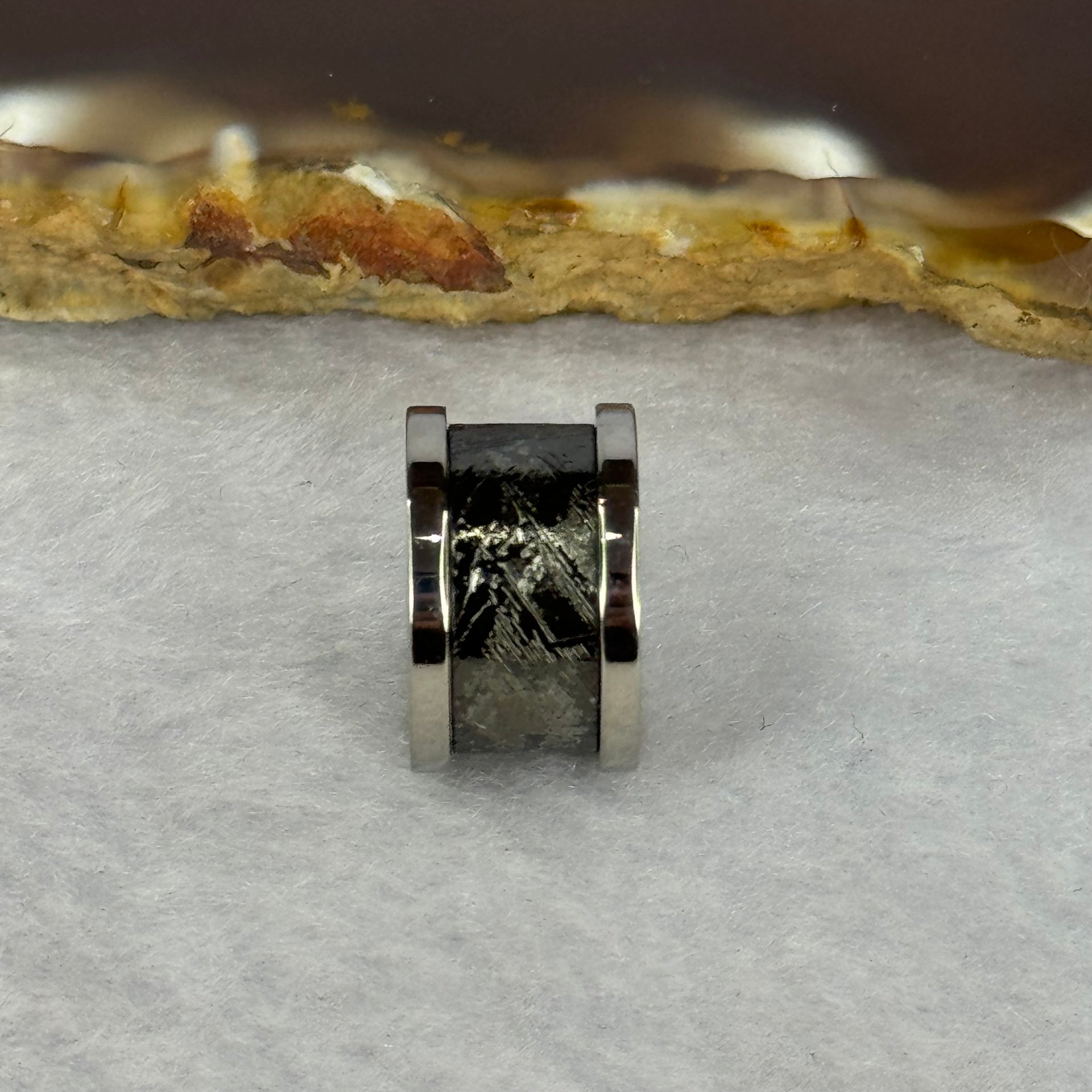 14.0mm Meteorite in Titanium Pendent / Charm (Black Color) 3.30g 9.0 by 14.5mm - Huangs Jadeite and Jewelry Pte Ltd