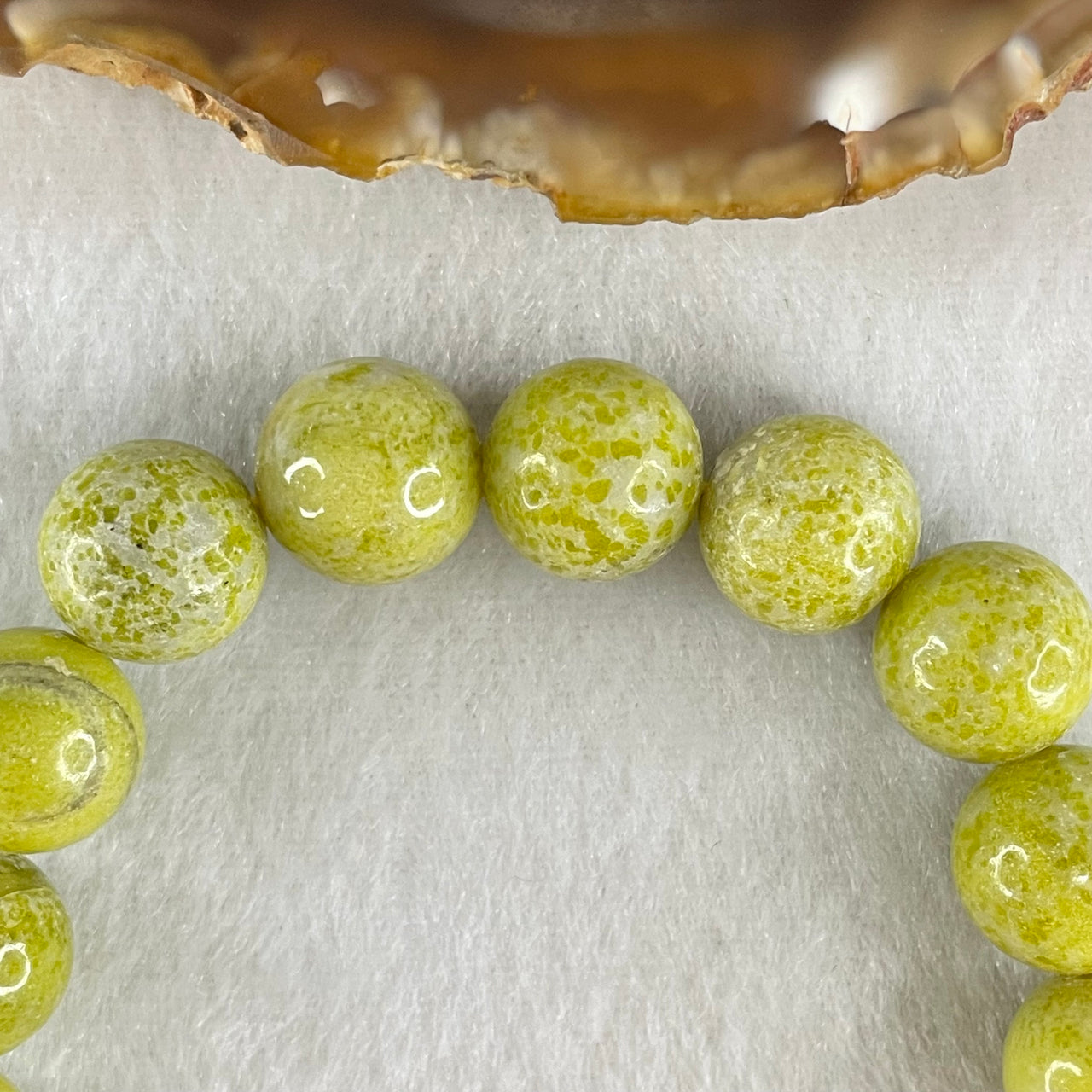 Natural Green Serpentine Jade Beads Bracelet 天然黄山玉手链 42.24g 17.5cm 12.3mm 18 Beads - Huangs Jadeite and Jewelry Pte Ltd