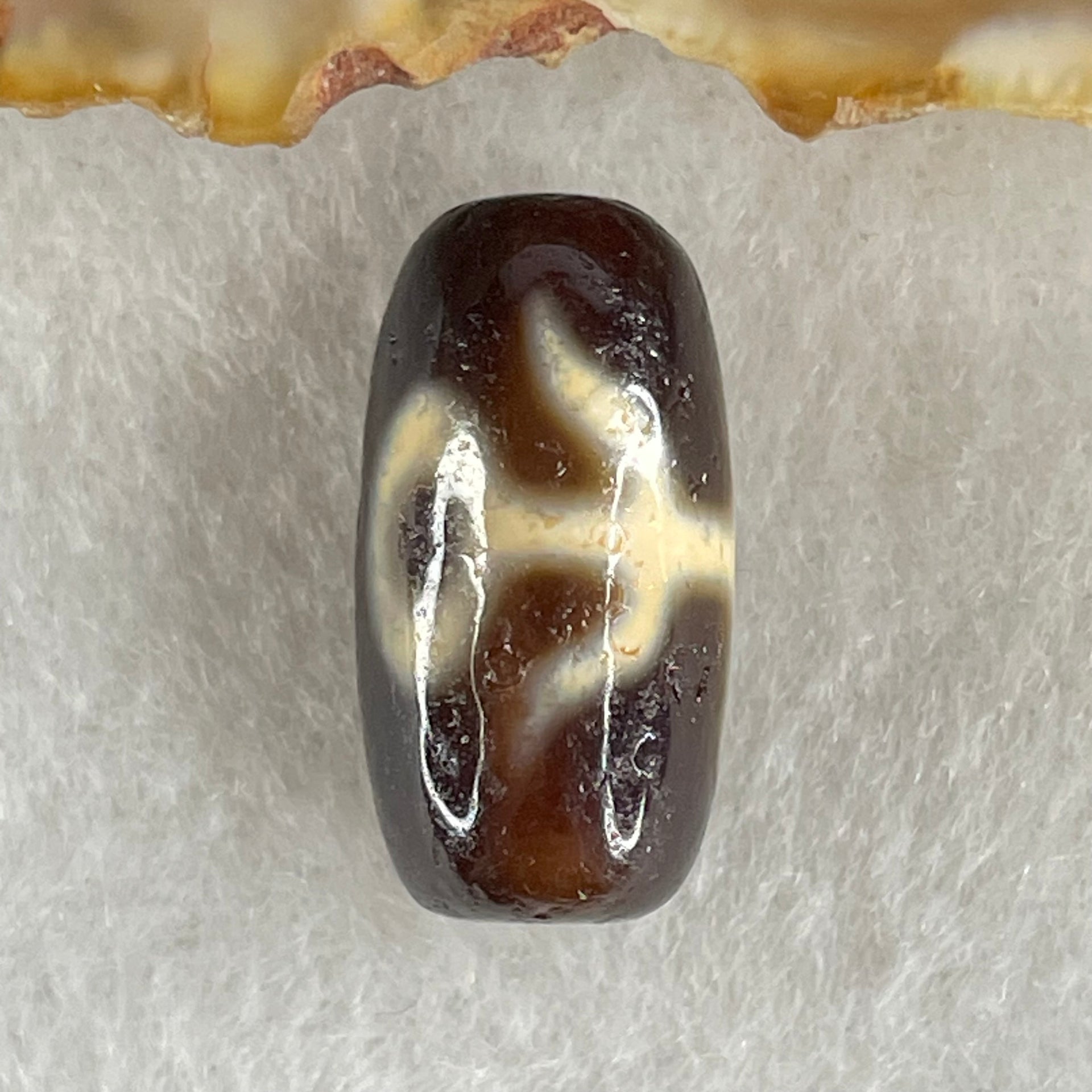 Natural Powerful Tibetan Old Oily Red White Agate Patina Guiren Tairen Human Benefactor Dzi Bead Heavenly Master (Tian Zhu) 贵人天珠 2.96g 19.4 by 10.2mm - Huangs Jadeite and Jewelry Pte Ltd