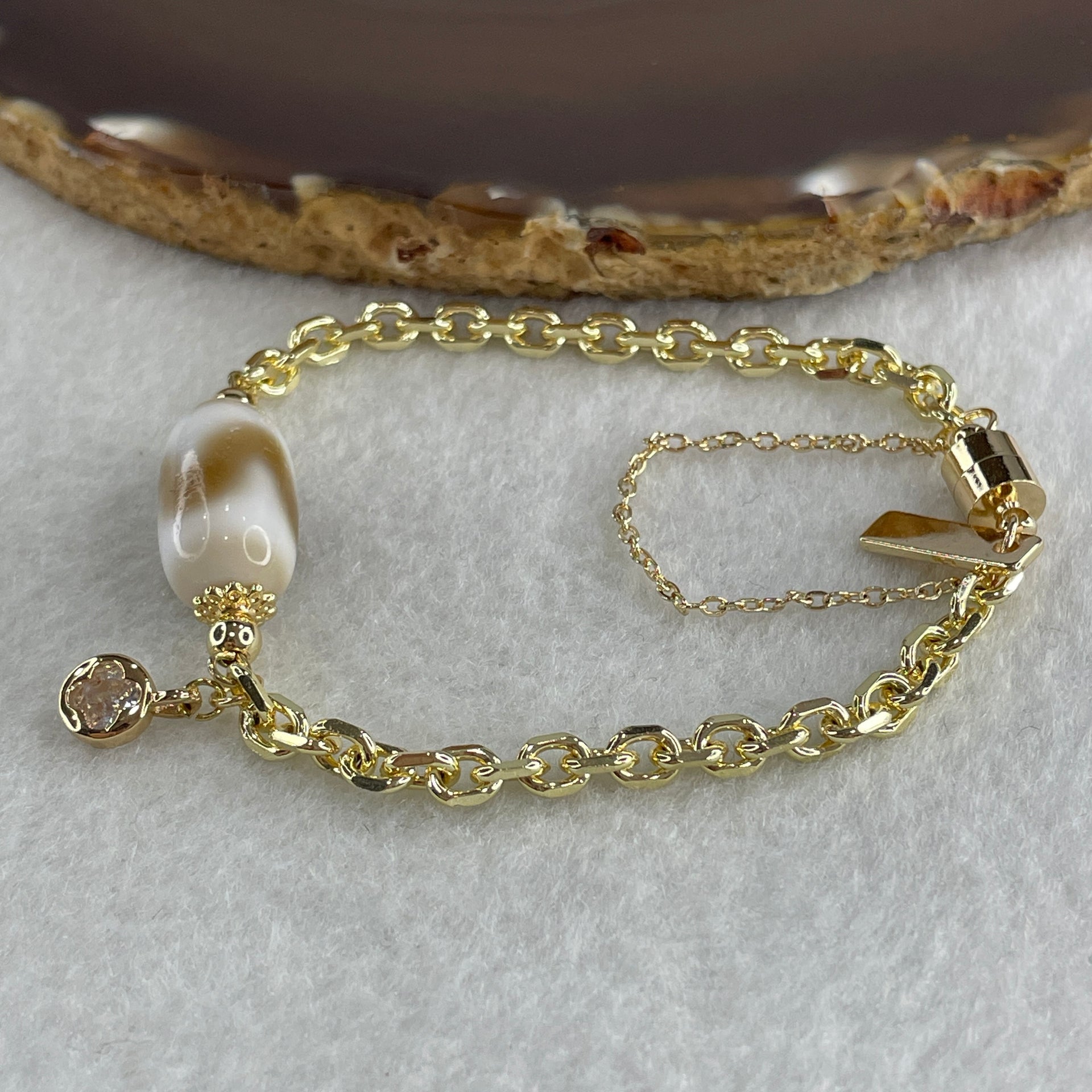 Natural Powerful Tibetan Old Oily Agate Tiger Tooth Daluo Dzi Bead with Stainless Steel Gold Color Bracelet 10.37g 16cm 19.1 by 10.1mm - Huangs Jadeite and Jewelry Pte Ltd