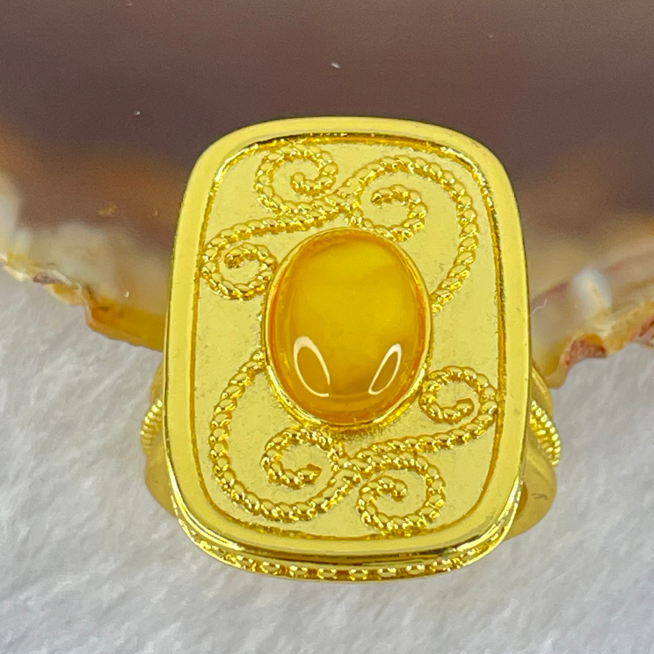 Natural Butterscotch with Yellow Amber in  Sliver Gold Color Ring (Adjustable Size) 7.50g 10.2 by 6.9 by 3.5mm - Huangs Jadeite and Jewelry Pte Ltd