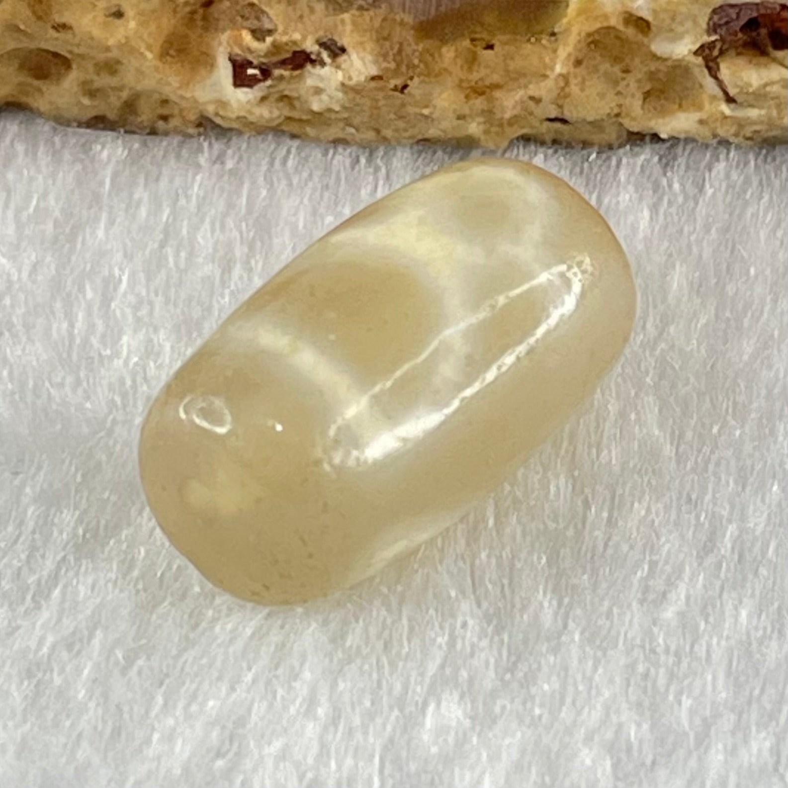 Natural Powerful Tibetan Old Oily Agate Double Cai Shen God of Fortune Dzi Bead Heavenly Master (Tian Zhu) 双财神长天珠 2.88g 17.6 by 9.9mm - Huangs Jadeite and Jewelry Pte Ltd