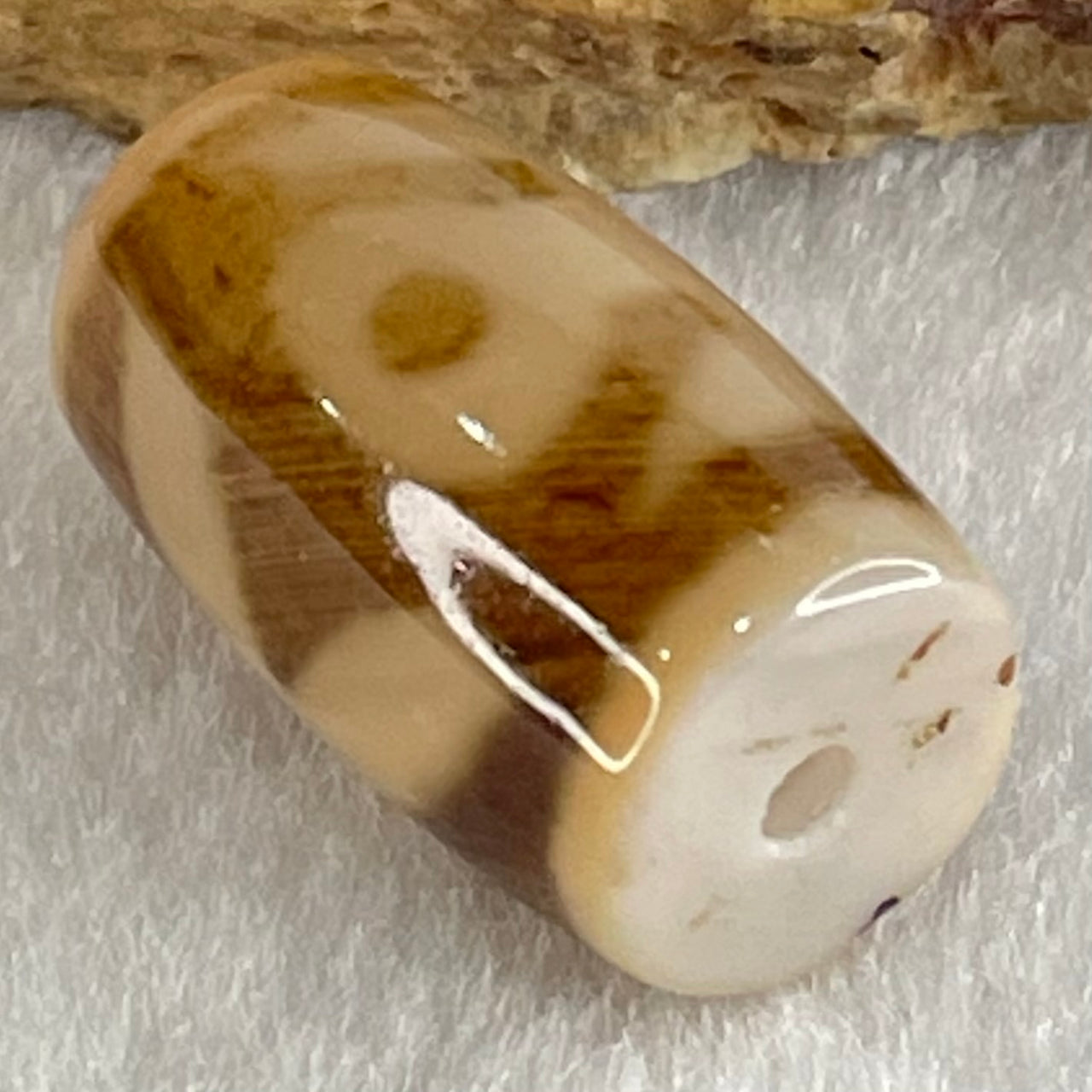 Natural Powerful Tibetan Old Oily Agate Patina Guiren Tairen Human Dzi Bead Totem Amulet Heavenly Master (Tian Zhu) 贵人天诛 4.98g 20.1 by 11.7mm - Huangs Jadeite and Jewelry Pte Ltd