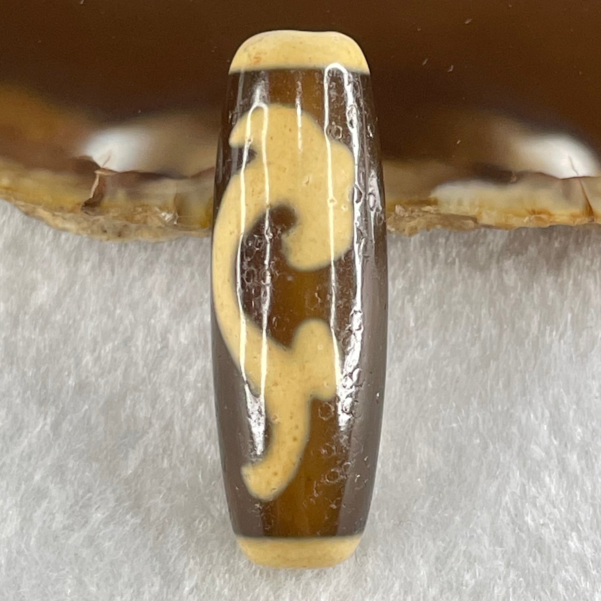 Natural Powerful Tibetan Old Oily Agate Ruyi Dzi Bead Heavenly Master (Tian Zhu) 如意天珠 8.97g 37.2 by 12.4mm - Huangs Jadeite and Jewelry Pte Ltd