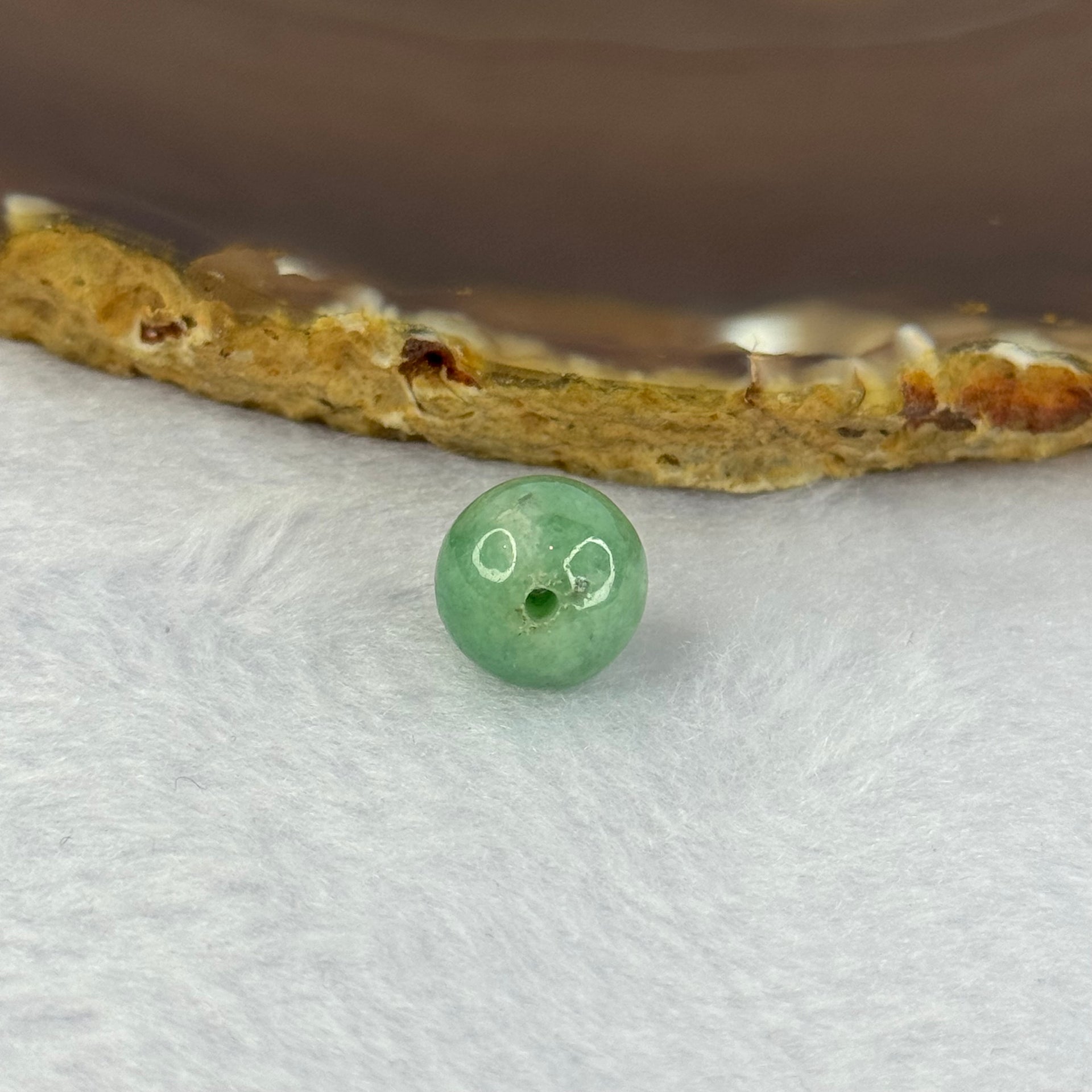 Type A Green Jadeite Bead for Bracelet/Necklace/Earrings/Ring 
2.45g 11.3mm - Huangs Jadeite and Jewelry Pte Ltd