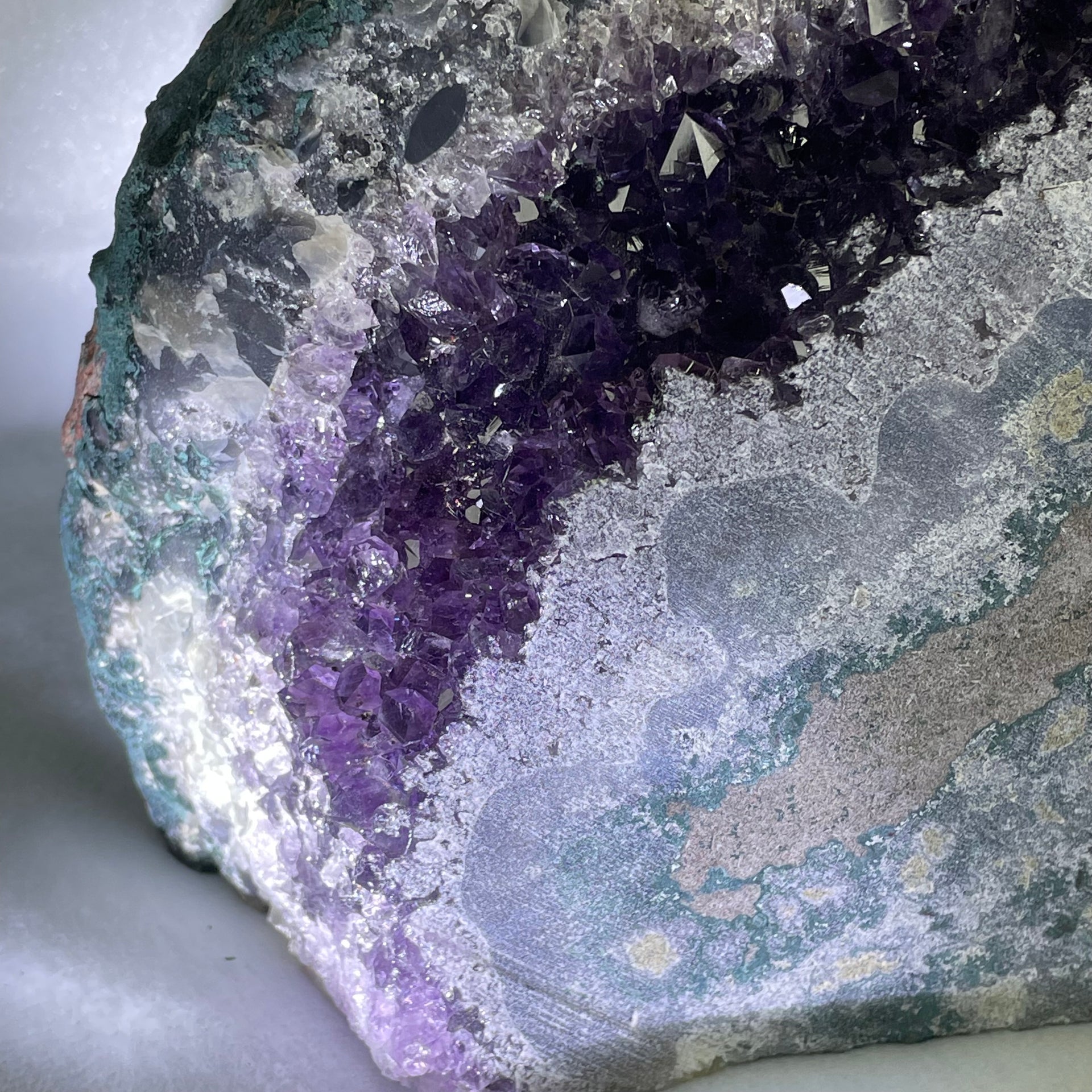 Natural Dark Intense Purple Amethyst Cave Fragment Display 4,145.1g 240.0 by 80.0 by 160.0mm - Huangs Jadeite and Jewelry Pte Ltd