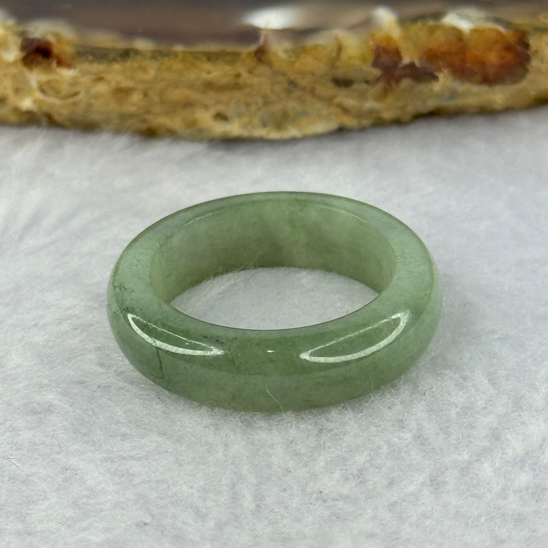 Type A Green Jadeite Ring 3.76g 6.0 by 3.7mm US7 HK15.5 (Very Slight External Rough) - Huangs Jadeite and Jewelry Pte Ltd