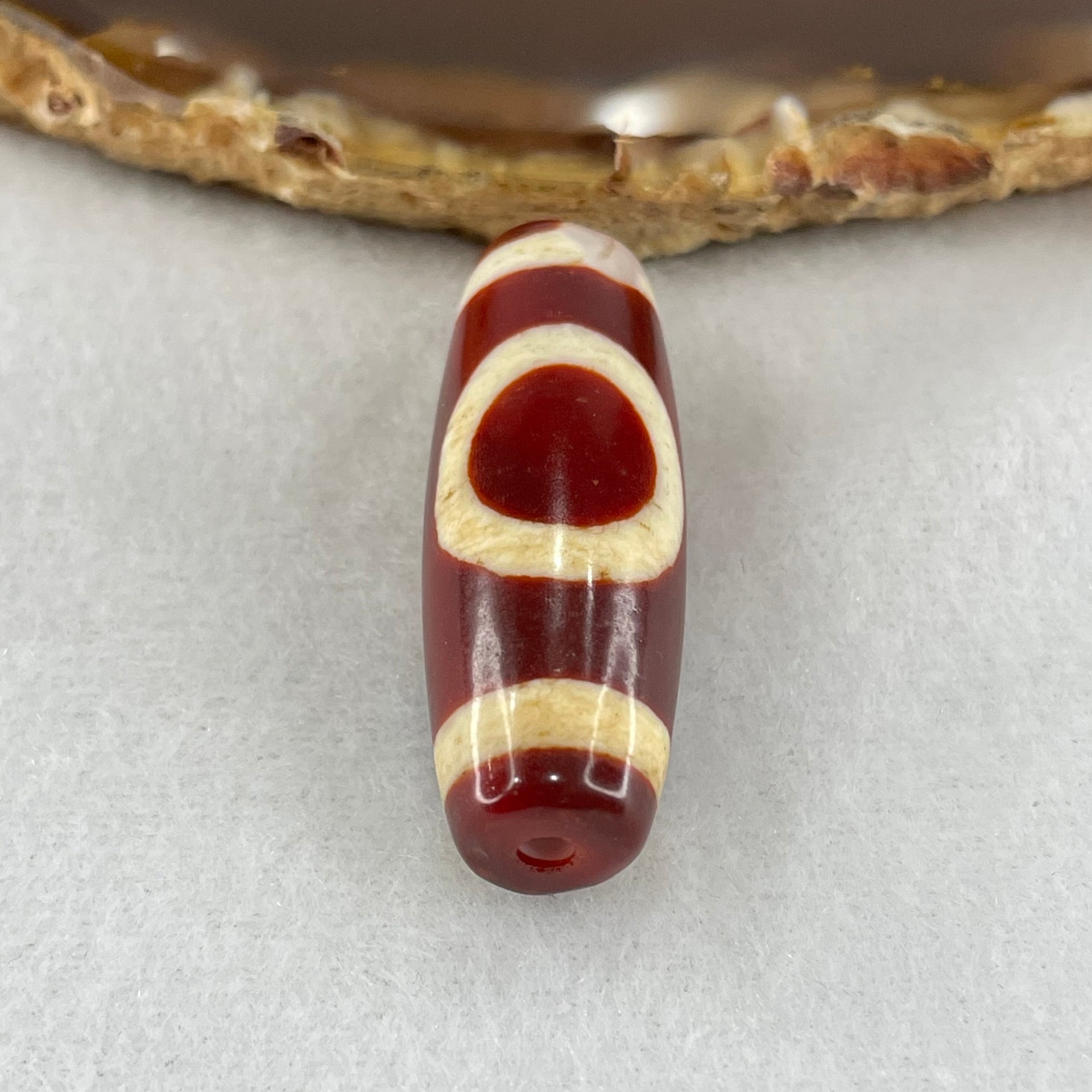 Natural Powerful Tibetan Old Oily Red White Agate One Eye Earth Element Dzi Bead Heavenly Master (Tian Zhu) 一眼土元素天珠 10.60g 37.9 by 13.5mm - Huangs Jadeite and Jewelry Pte Ltd