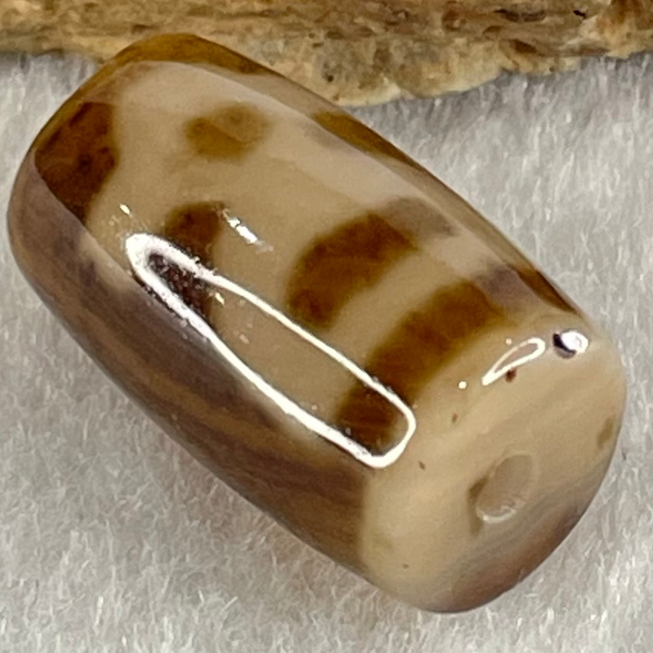 Natural Powerful Tibetan Old Oily Agate Double Cai Shen Dzi Bead Heavenly Master (Tian Zhu) 双财神长天珠 4.60g 19.4 by 11.6mm - Huangs Jadeite and Jewelry Pte Ltd