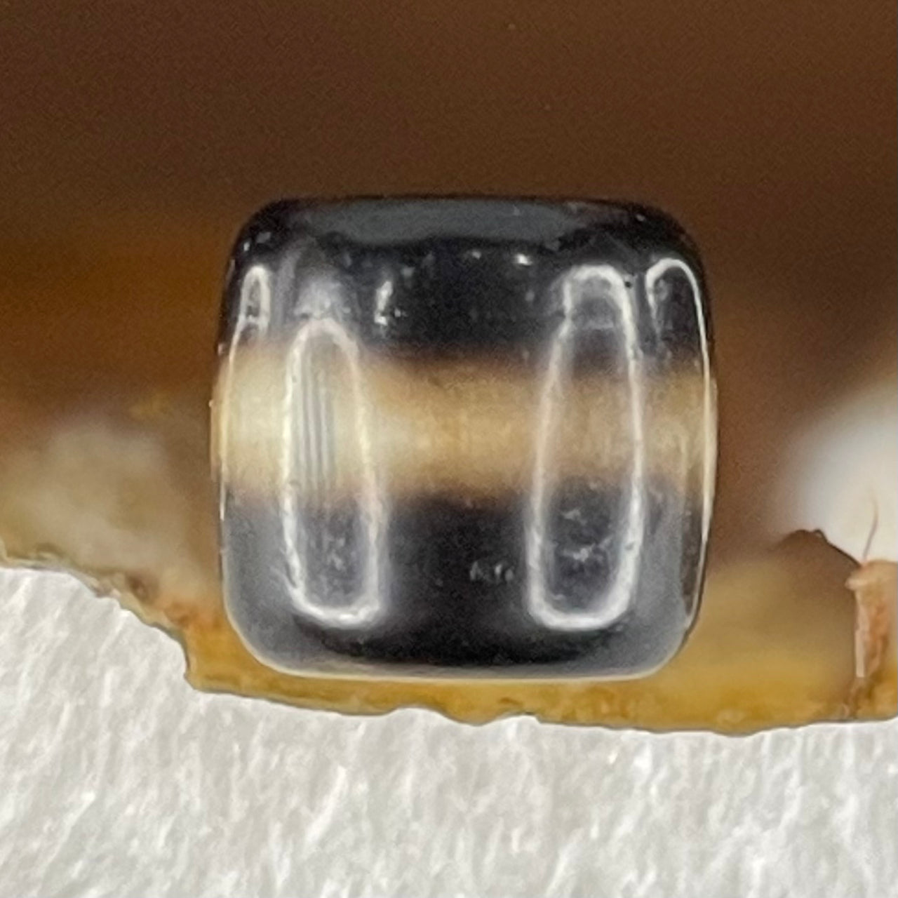 Natural Powerful Tibetan Old Oily Agate 1 Lines Dzi Bead Heavenly Master (Tian Zhu) 2.20g 10.4 by 10.9mm - Huangs Jadeite and Jewelry Pte Ltd