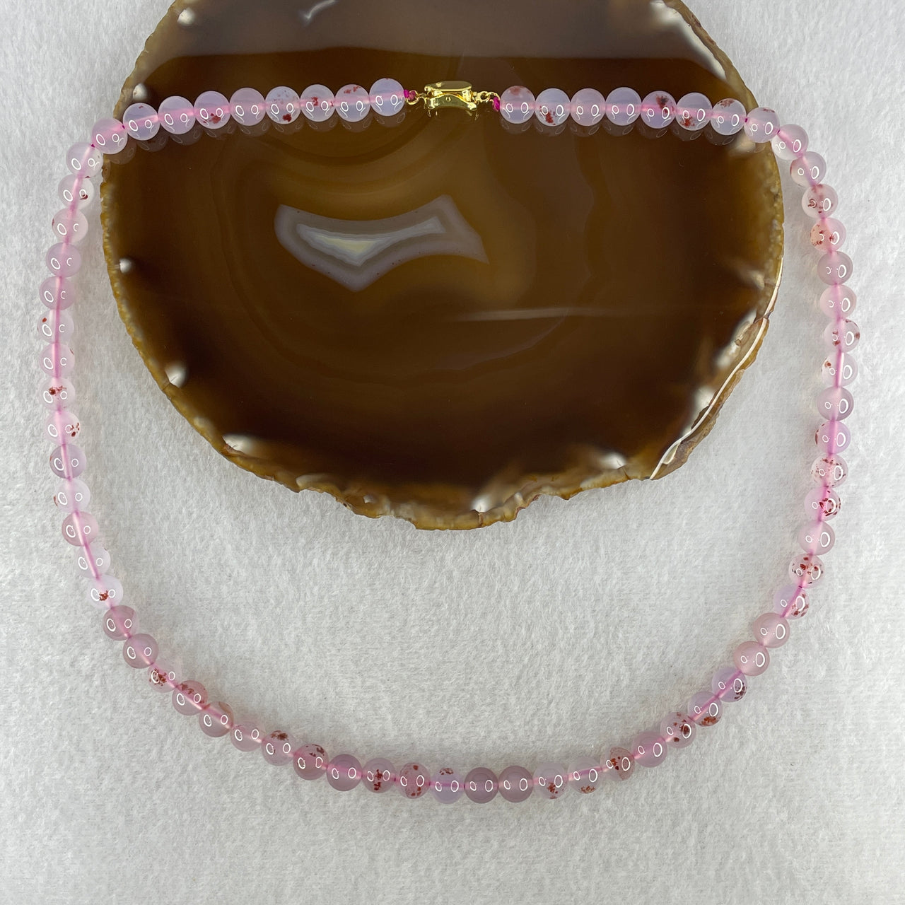 Certified Natural Pink Agate Beads Necklace 52.30g 54cm 8.3mm 69Beads