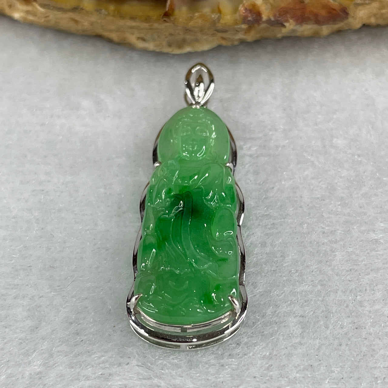 Certified Type A Semi Icy Spicy Green Jadeite Guan Yin Pendant Setting 18k White Gold 2.68g 37.0 by 12.3 by 5.3mm - Huangs Jadeite and Jewelry Pte Ltd