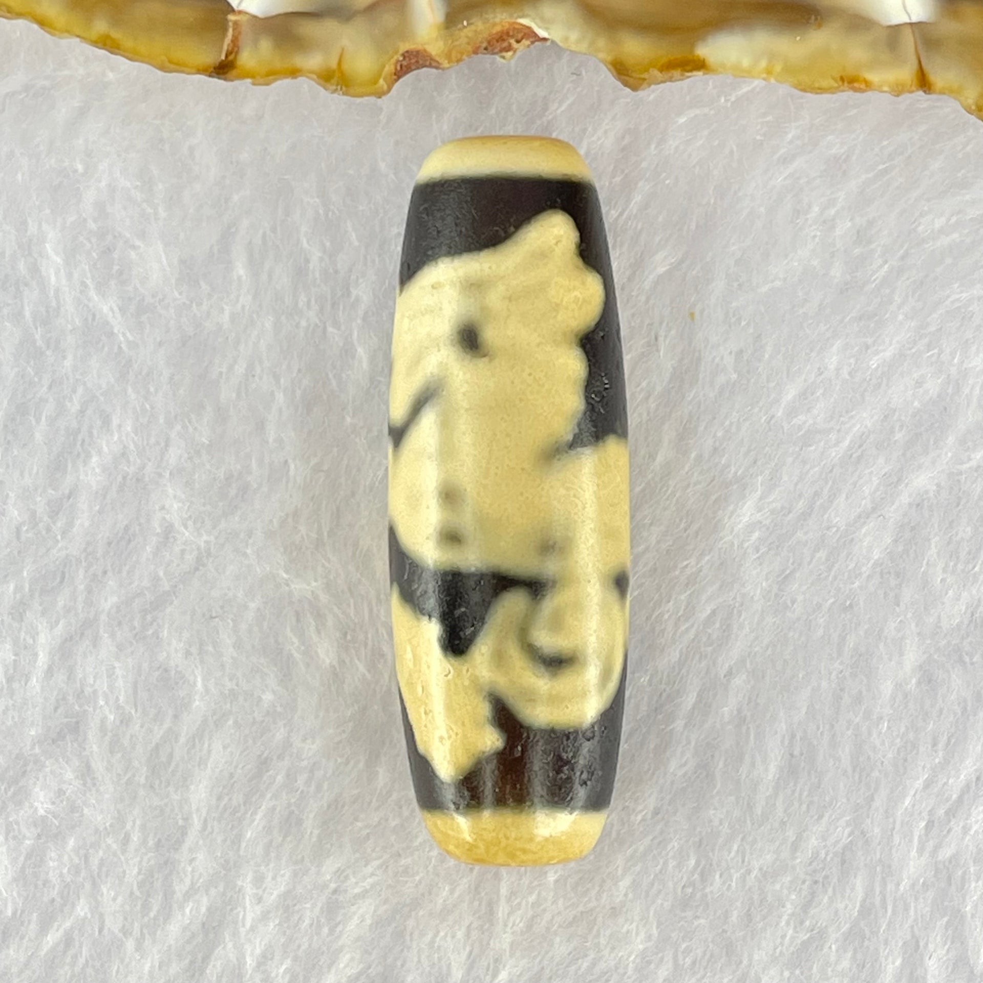 Natural Powerful Tibetan Old Oily Agate Dragon Dzi Bead Heavenly Master (Tian Zhu) 龙天诛 9.84g 38.4 by 12.8mm - Huangs Jadeite and Jewelry Pte Ltd