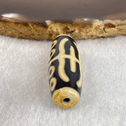 Natural Powerful Tibetan Old Oily Agate Water Lines 8 Eyes Dzi Bead Heavenly Master (Tian Zhu) 水纹八眼天诛 10.03g 38.4 by 13.0mm - Huangs Jadeite and Jewelry Pte Ltd