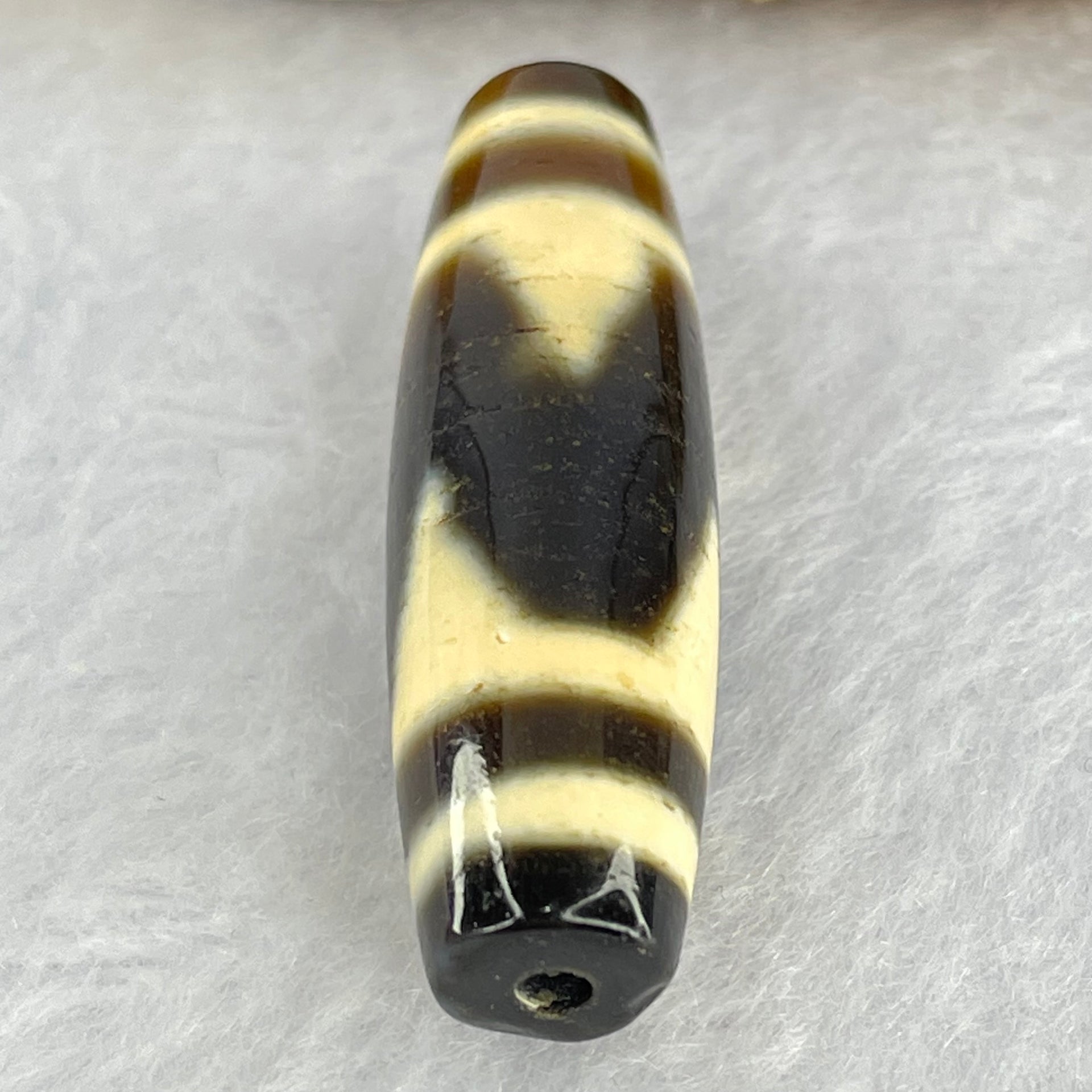 Natural Powerful Tibetan Old Oily Agate Tiger Tooth Daluo Dzi Bead Heavenly Master (Tian Zhu) 7.96g 38.5 by 11.7mm - Huangs Jadeite and Jewelry Pte Ltd
