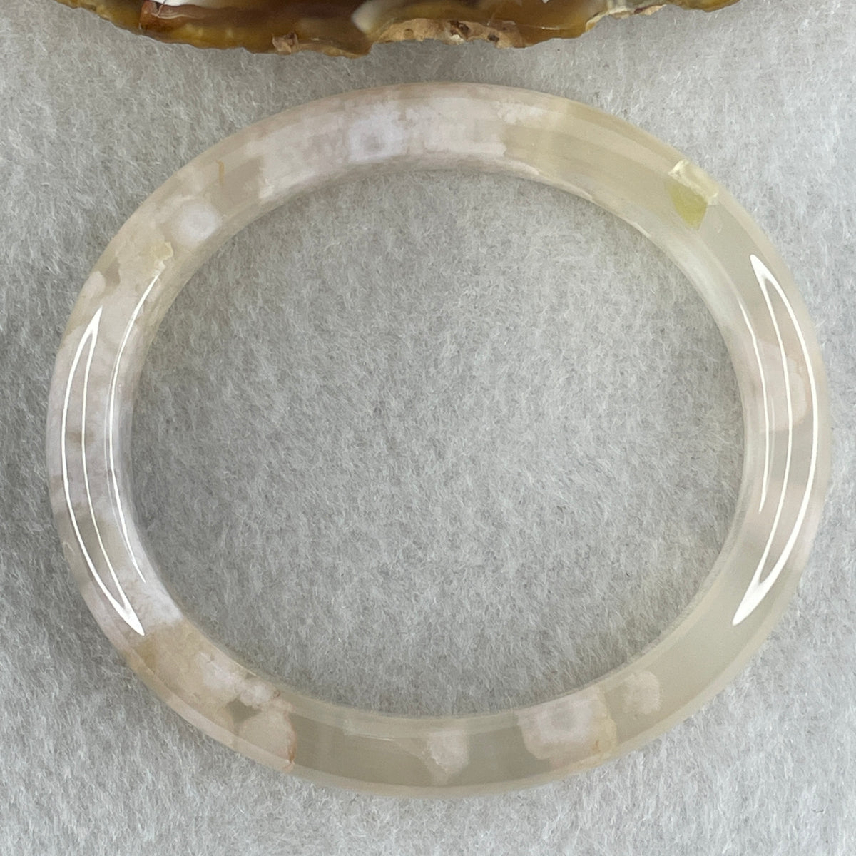 Natural Pink with Purple Flower Agate Set Oval Bangle 101.87g Inner Diameter 56.0mm 11.2 by 7.2mm - Huangs Jadeite and Jewelry Pte Ltd