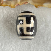 Natural Powerful Tibetan Old Oily Agate 1 Eye With Swastika Dzi Bead (Hotu Dzi) 4.46g 17.4 by 12.9mm - Huangs Jadeite and Jewelry Pte Ltd