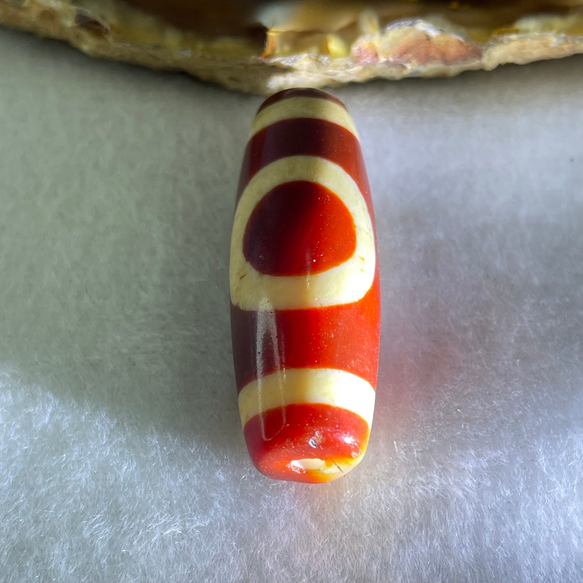 Natural Powerful Tibetan Old Oily Red White Agate One Eye Earth Element Dzi Bead Heavenly Master (Tian Zhu) 一眼土元素天珠 10.65g 38.0 by 13.3mm - Huangs Jadeite and Jewelry Pte Ltd